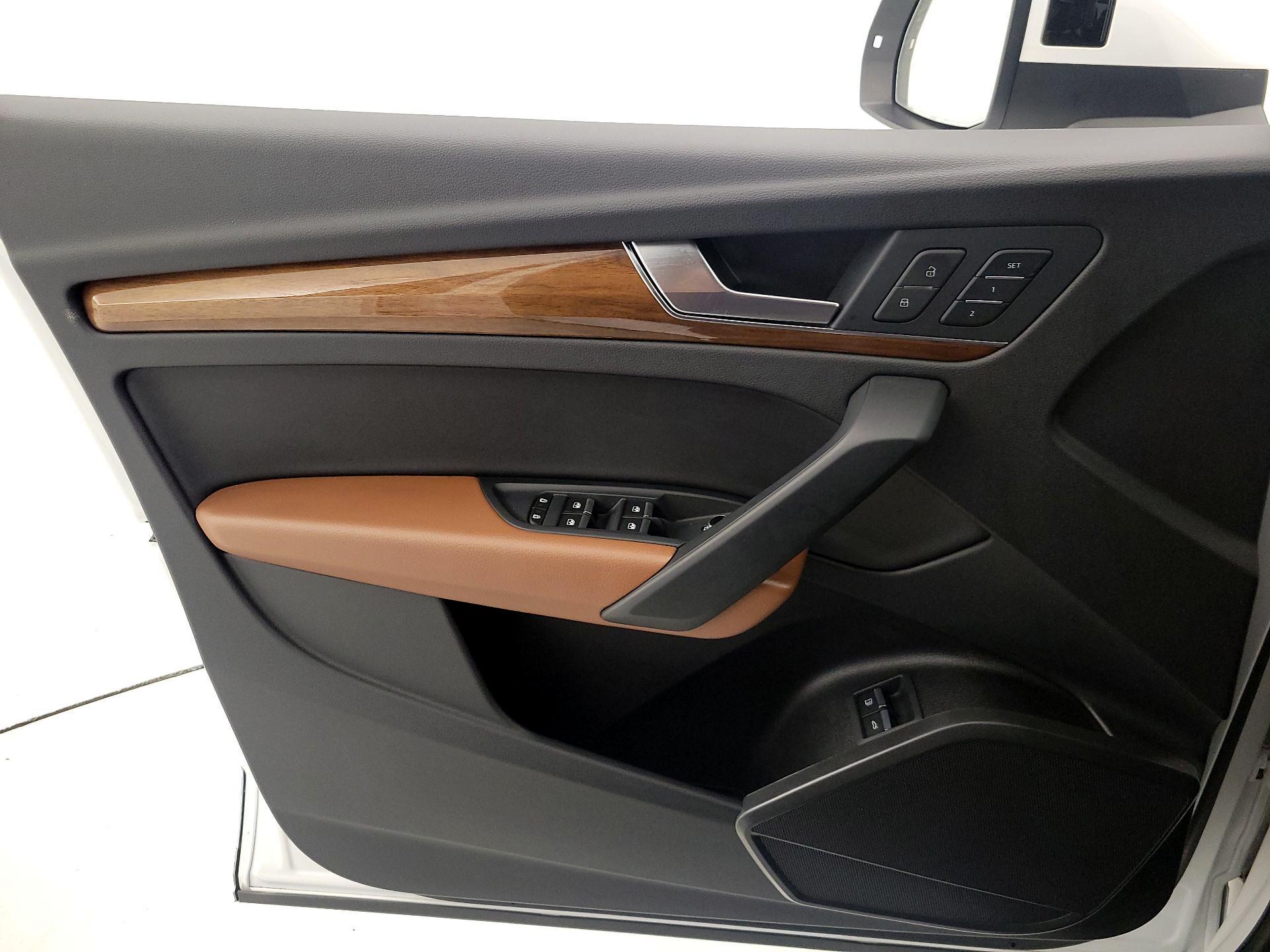 Thumbnail: 2024 Audi Q5 - 12