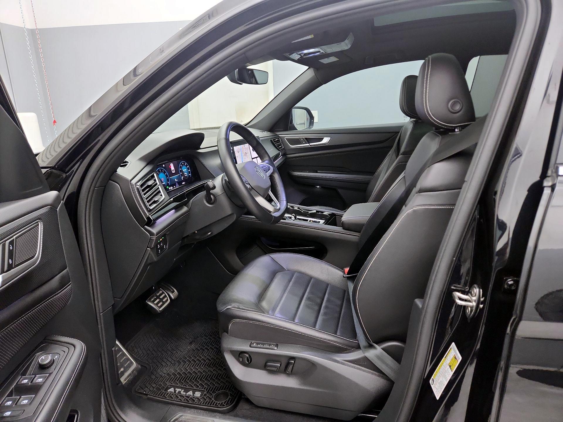 Thumbnail: 2024 Volkswagen Atlas - 11