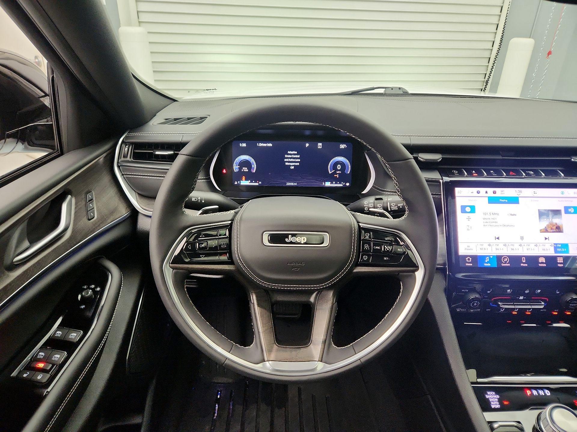 Thumbnail: 2024 Jeep Grand Cherokee - 10