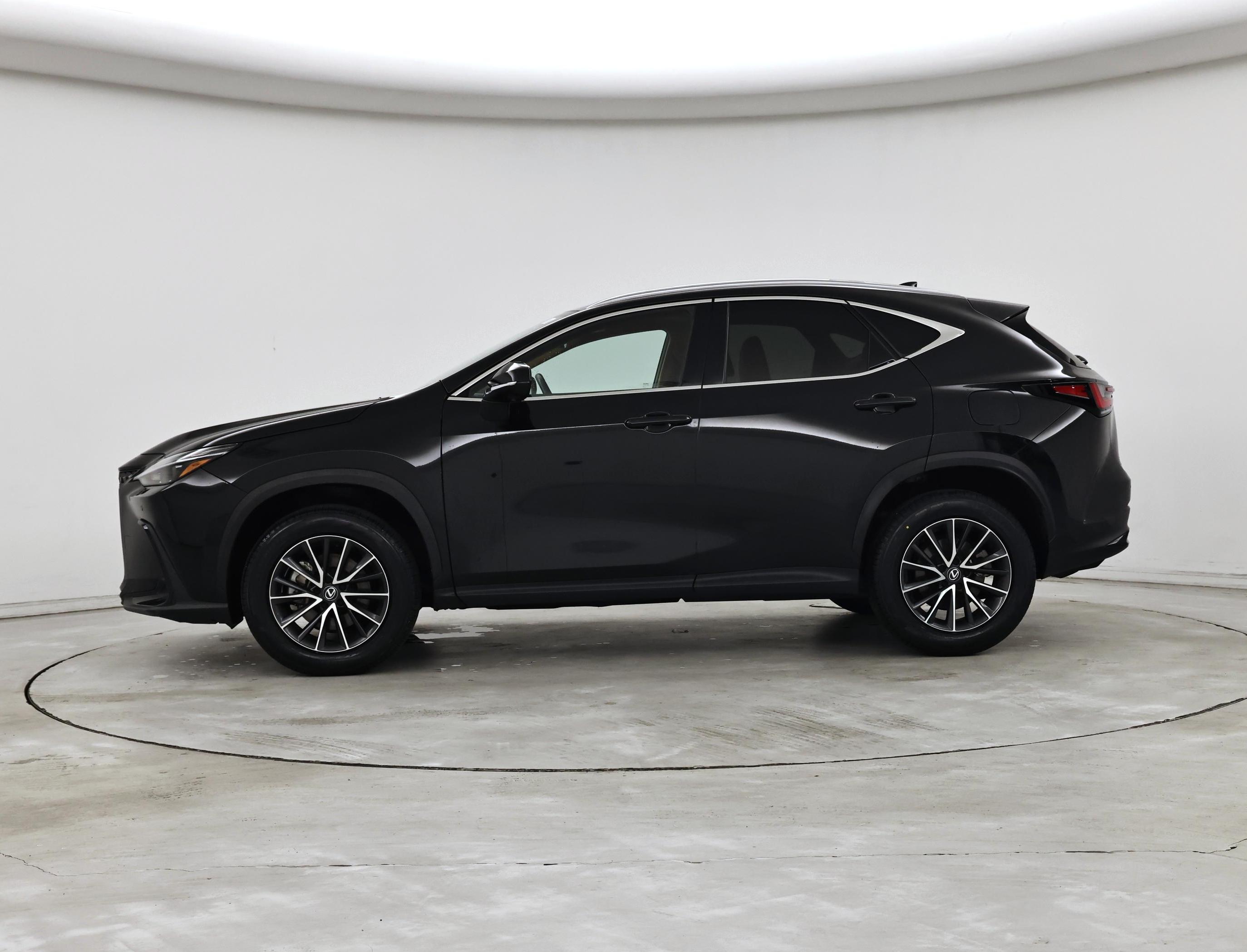 Thumbnail: 2024 Lexus NX - 3