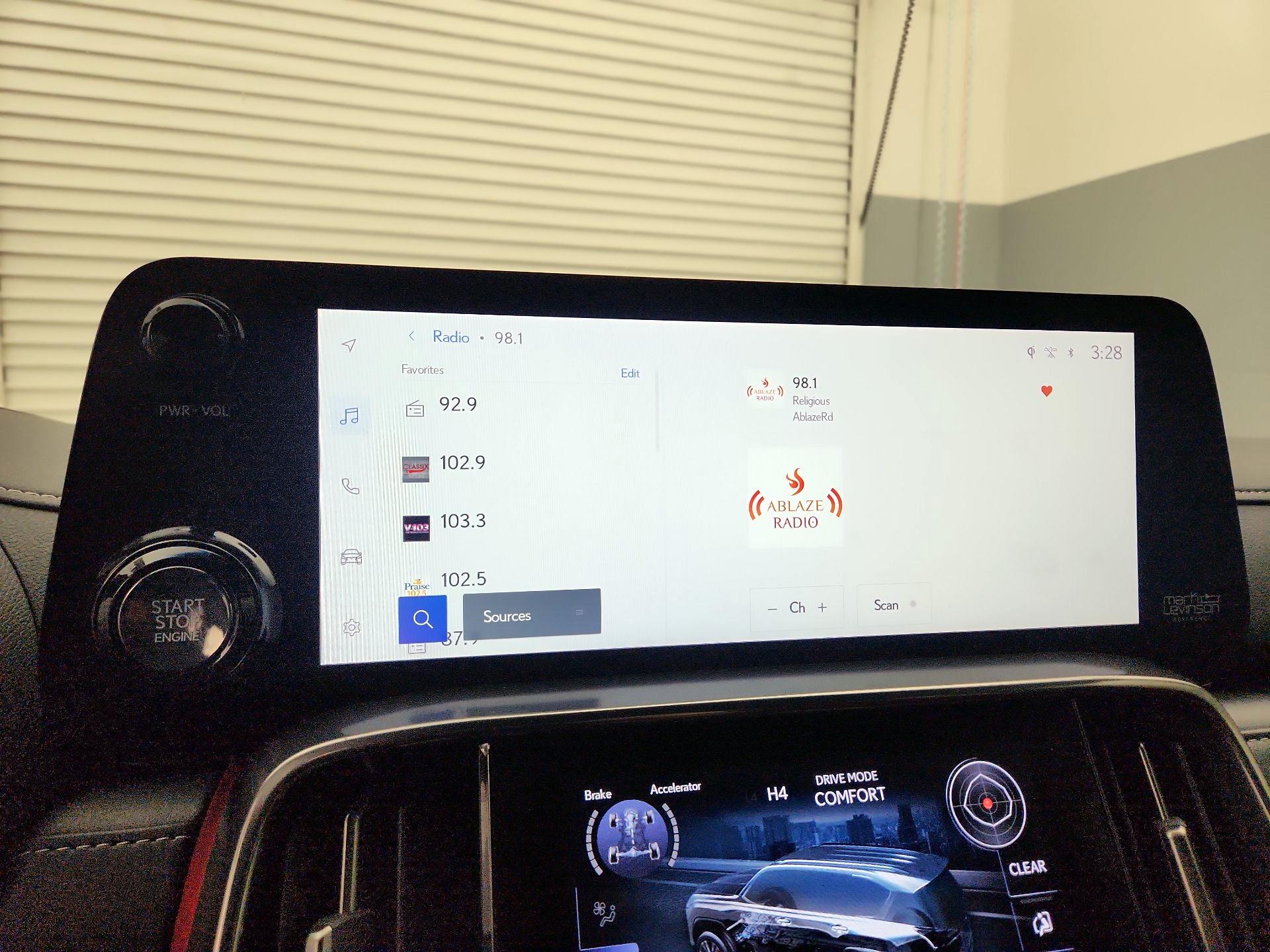 Thumbnail: 2024 Lexus LX - 15