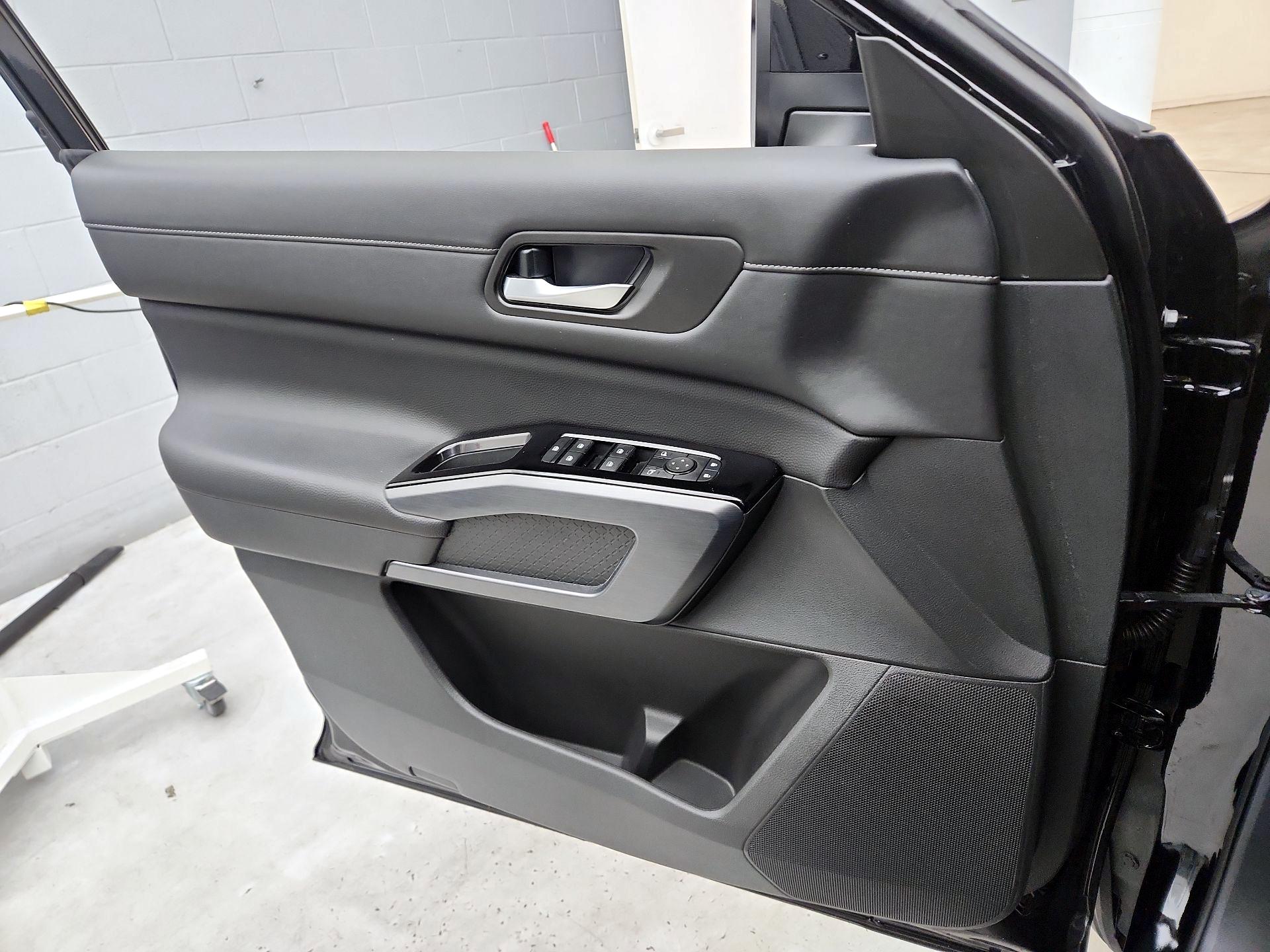 Thumbnail: 2025 Nissan Pathfinder - 12