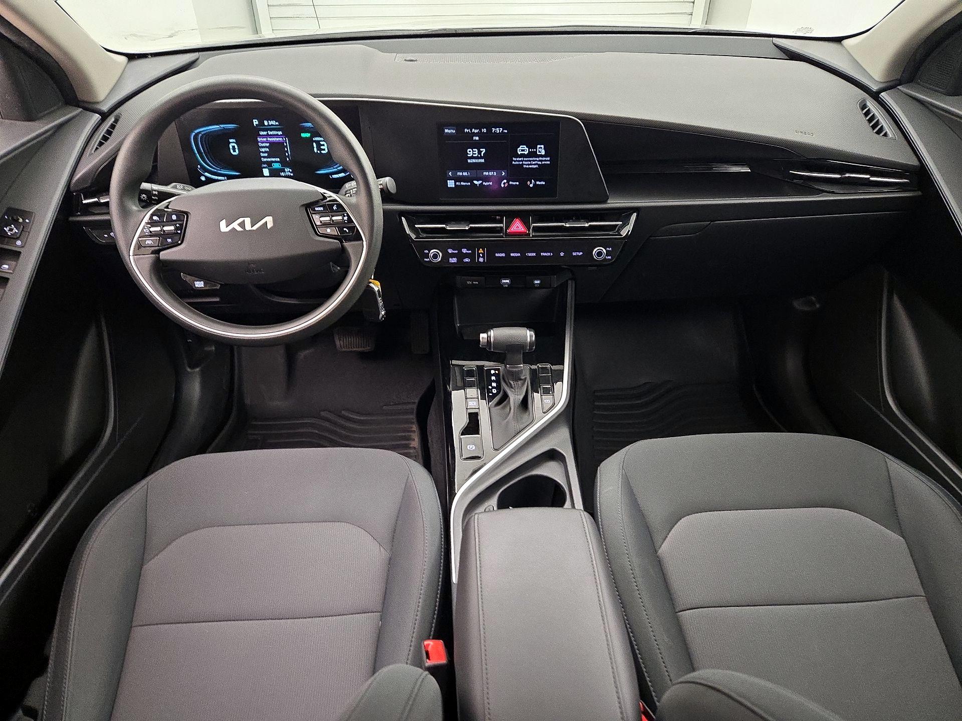 Thumbnail: 2023 Kia Niro - 9