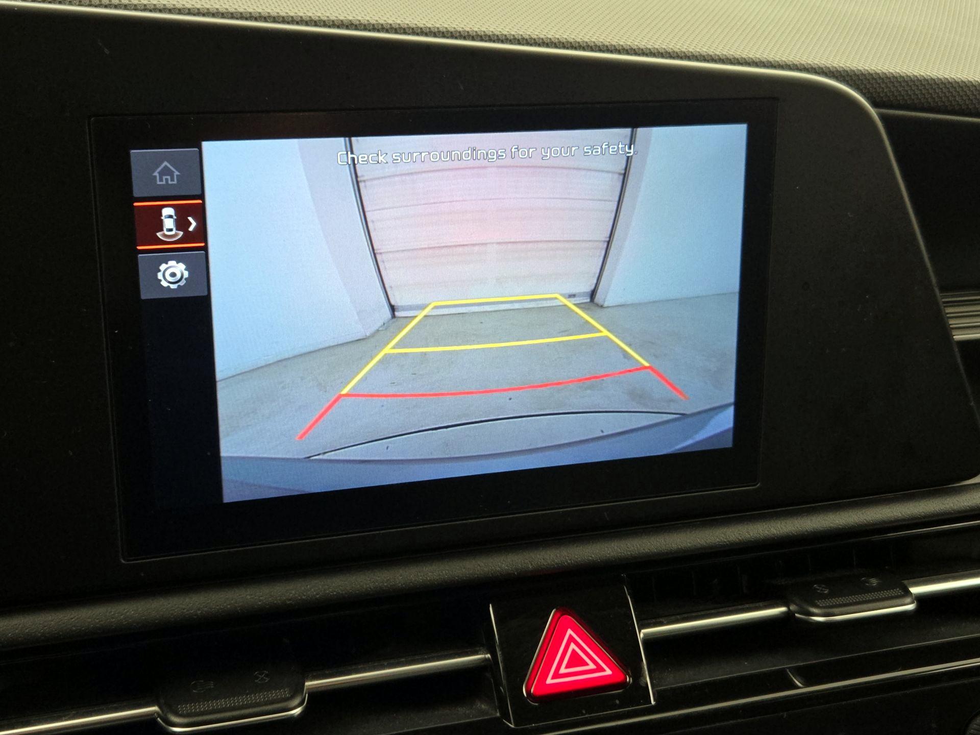 Thumbnail: 2023 Kia Niro - 14