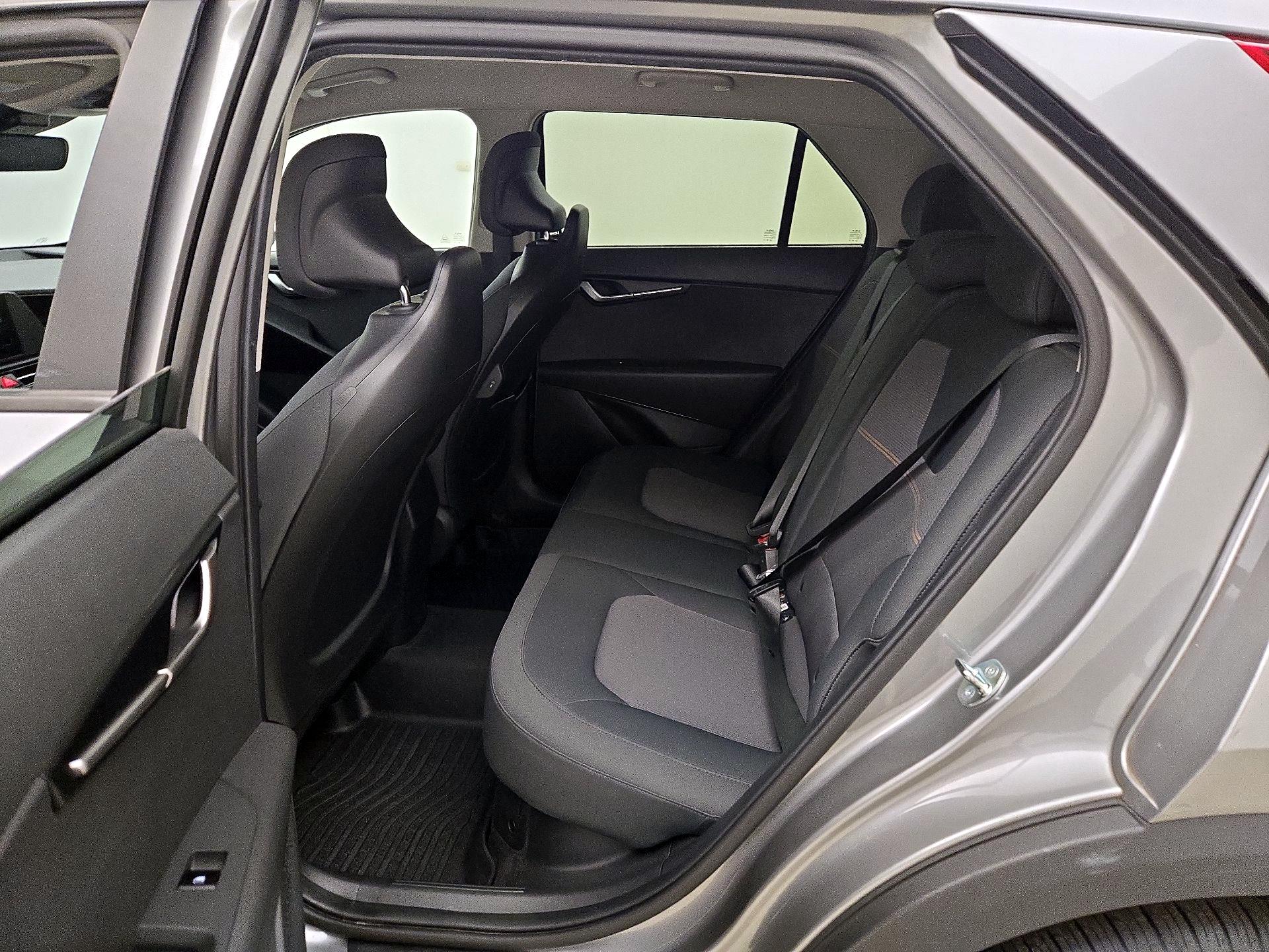 Thumbnail: 2023 Kia Niro - 19