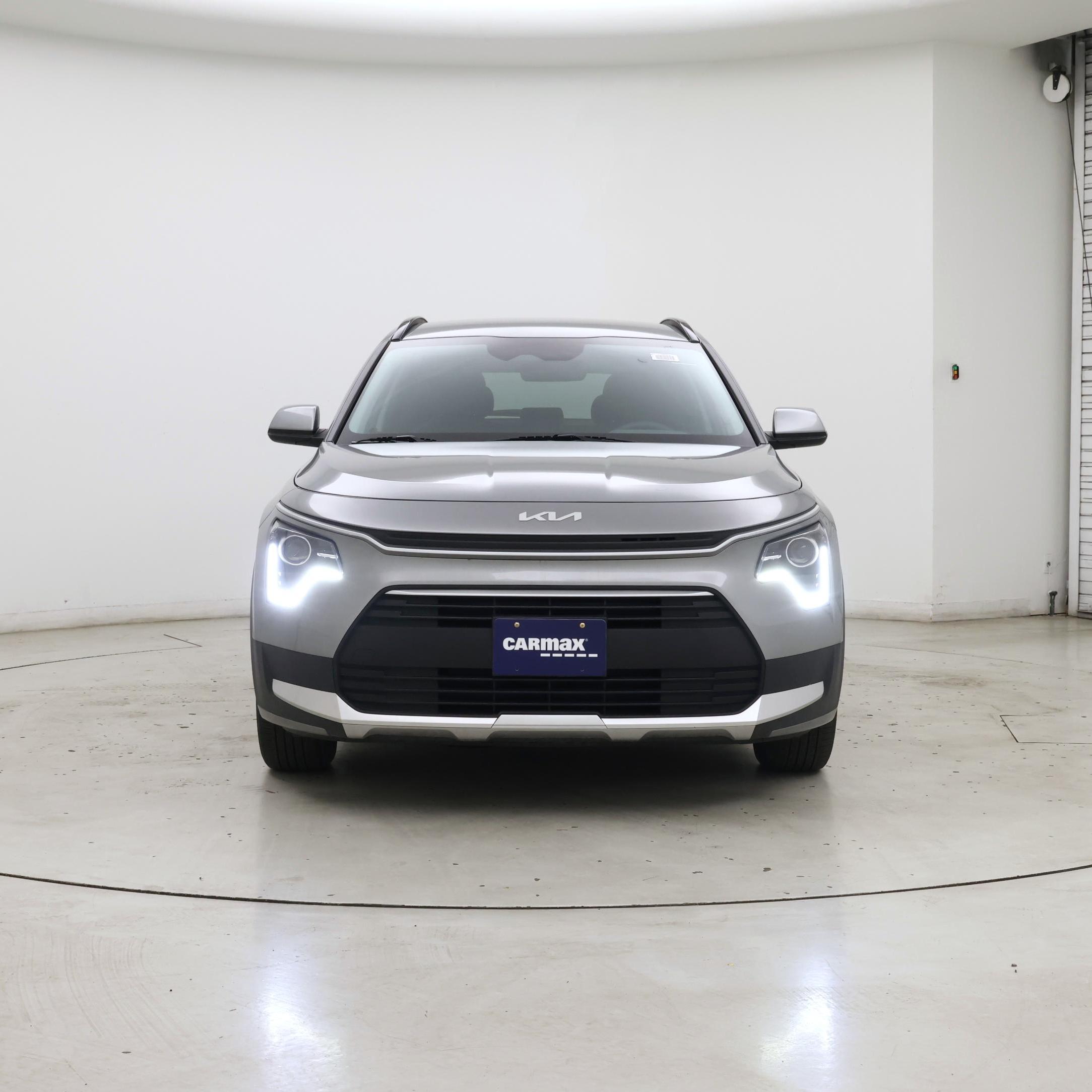 Thumbnail: 2023 Kia Niro - 5