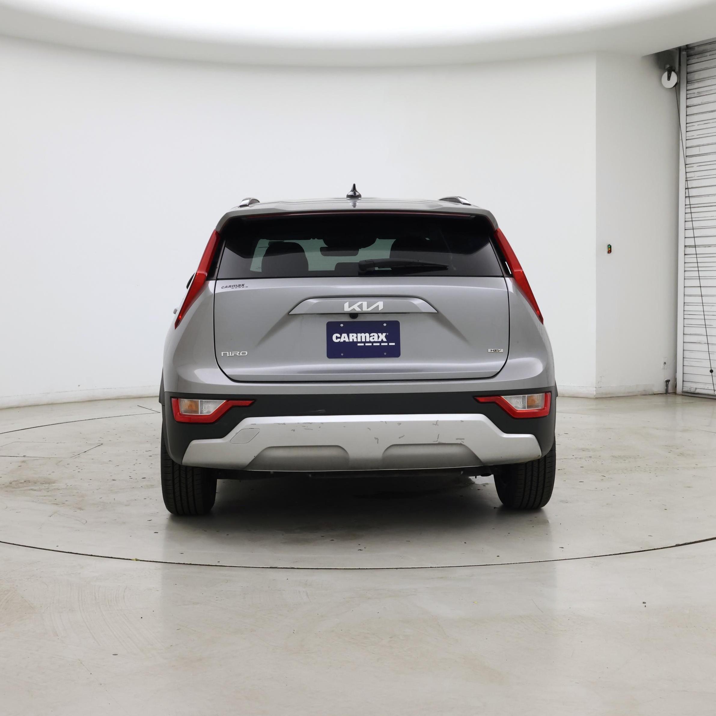 Thumbnail: 2023 Kia Niro - 6