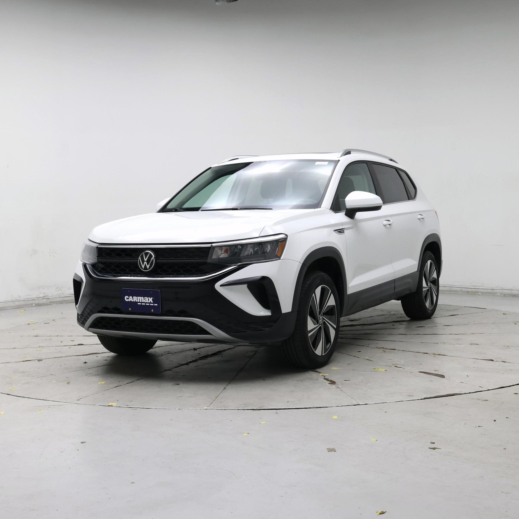 Thumbnail: 2023 Volkswagen Taos - 4