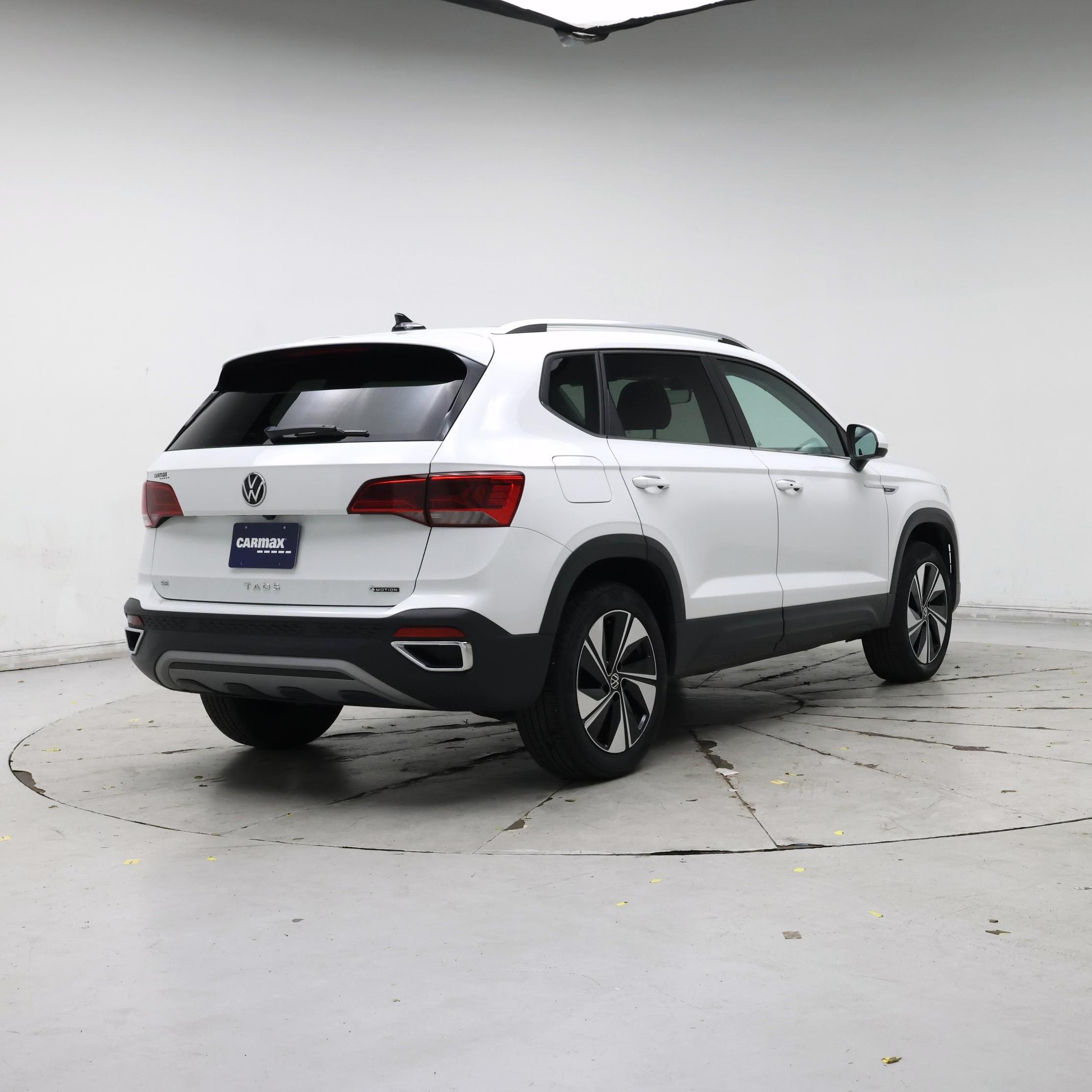 Thumbnail: 2023 Volkswagen Taos - 8