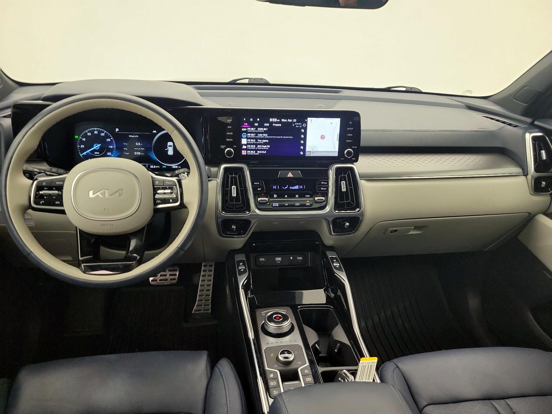Thumbnail: 2023 Kia Sorento - 9