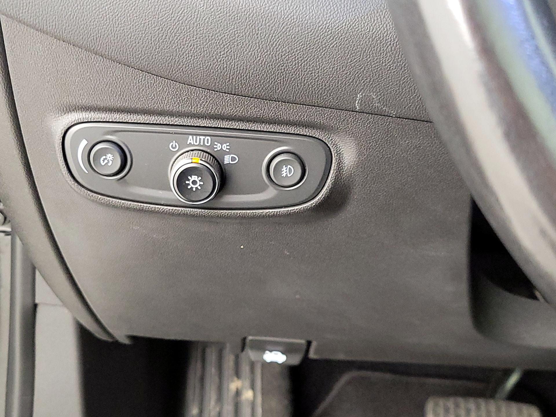 Thumbnail: 2021 Chevrolet Equinox - 13
