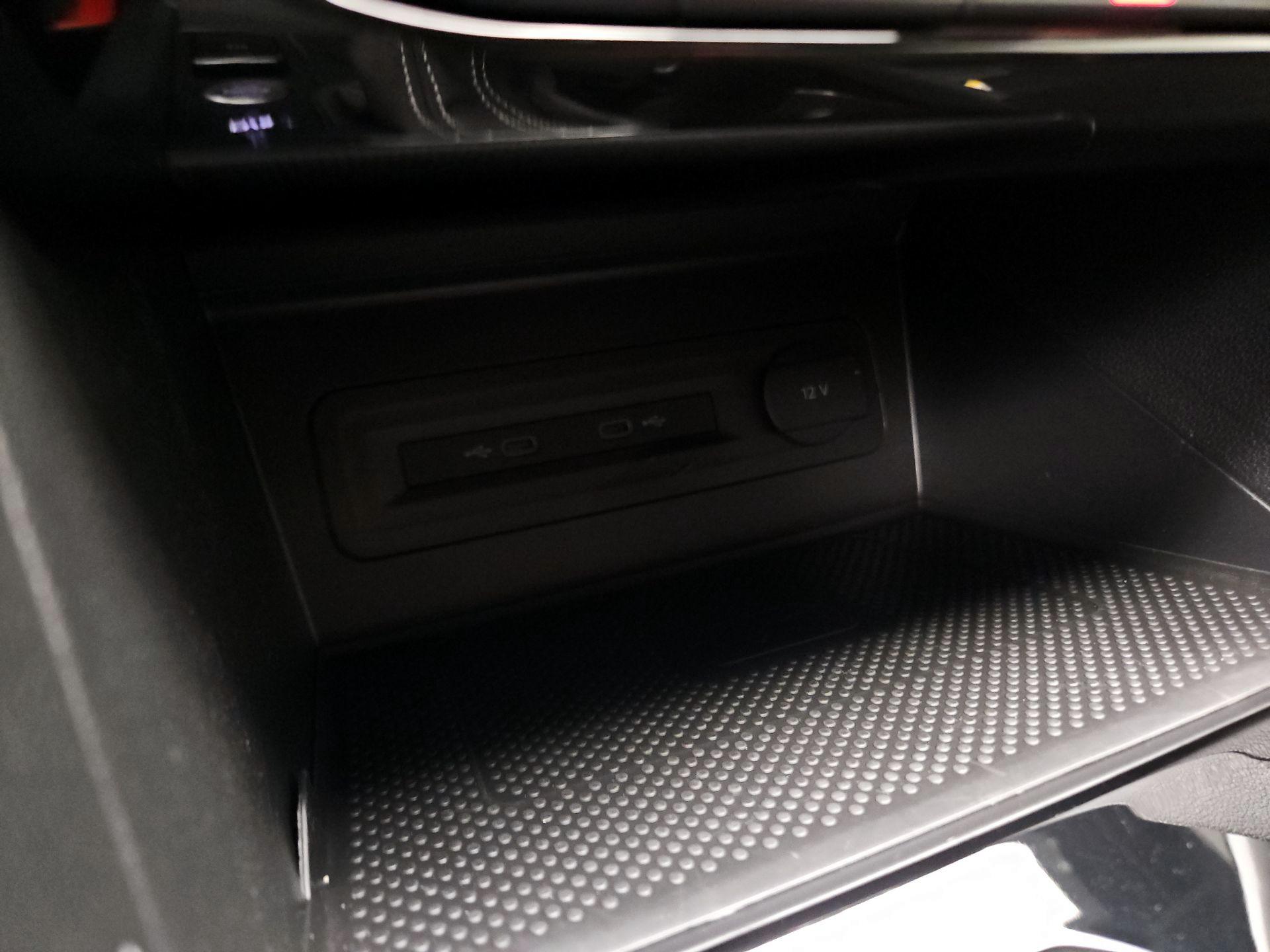 Thumbnail: 2023 Volkswagen Atlas - 16