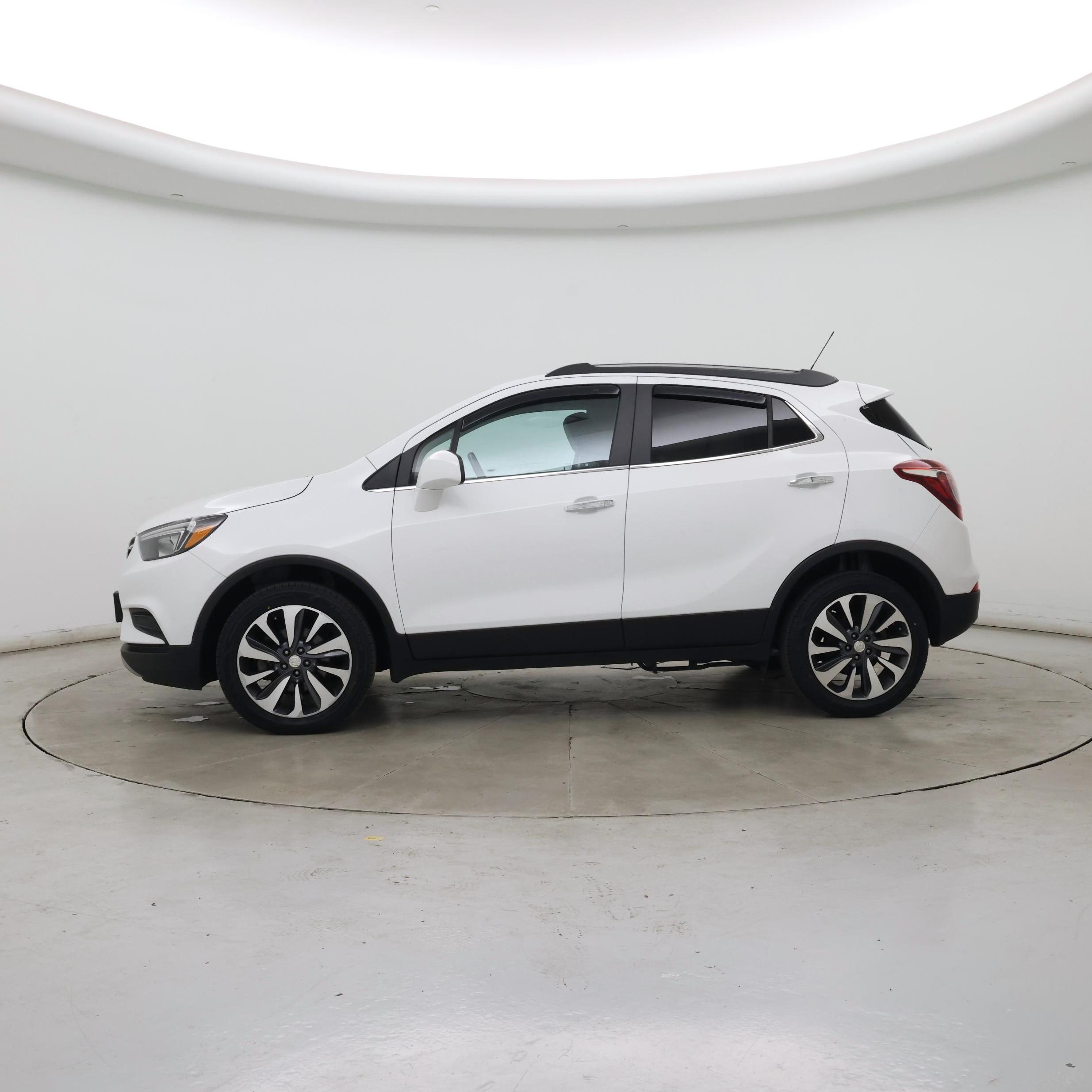 Thumbnail: 2022 Buick Encore - 3