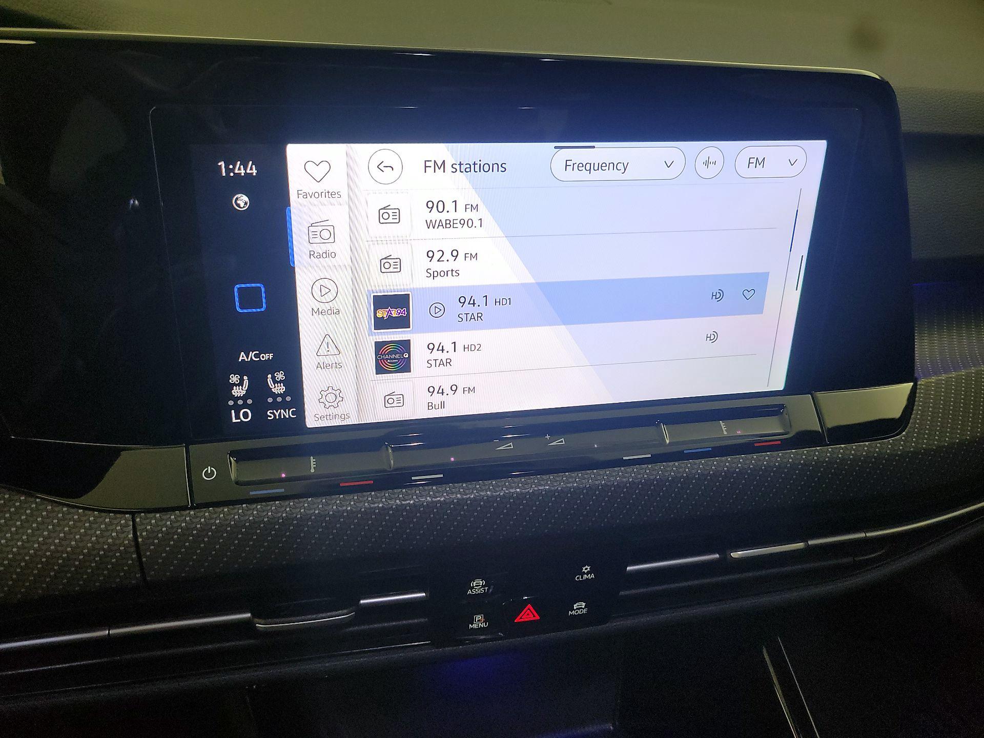 Thumbnail: 2024 Volkswagen Golf - 15