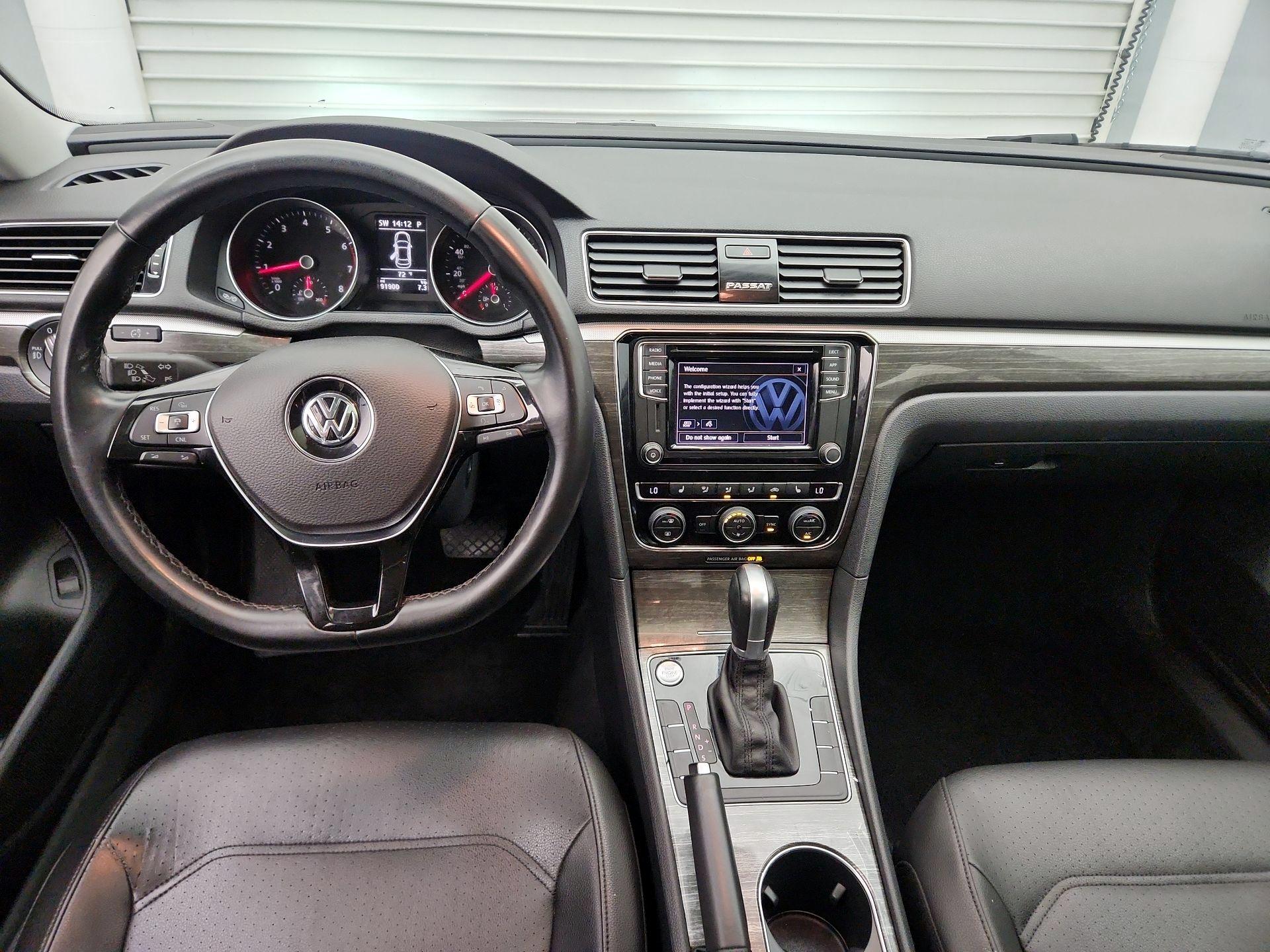 Thumbnail: 2018 Volkswagen Passat - 9