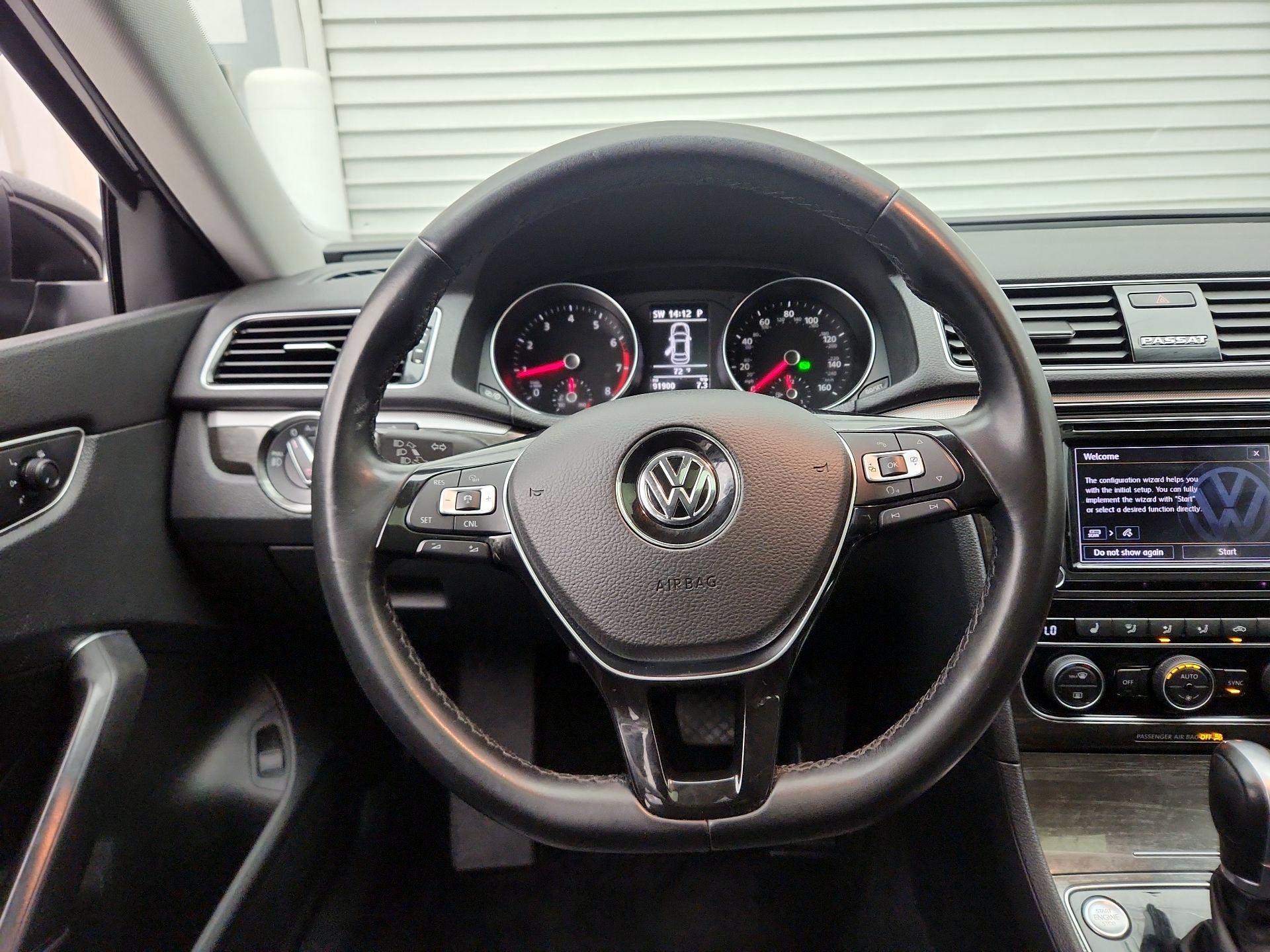 Thumbnail: 2018 Volkswagen Passat - 10