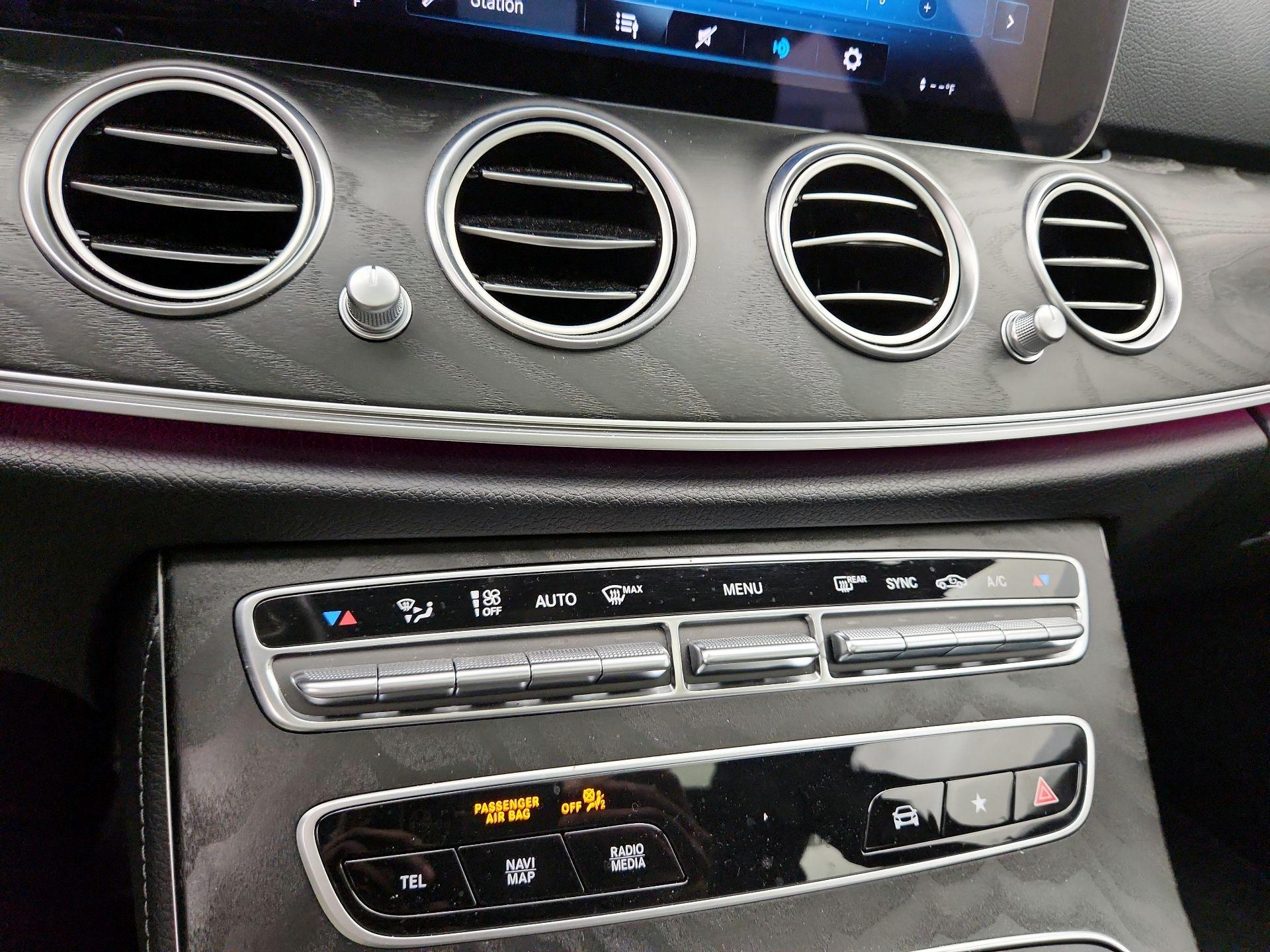 Thumbnail: 2022 Mercedes-Benz E-Class - 17
