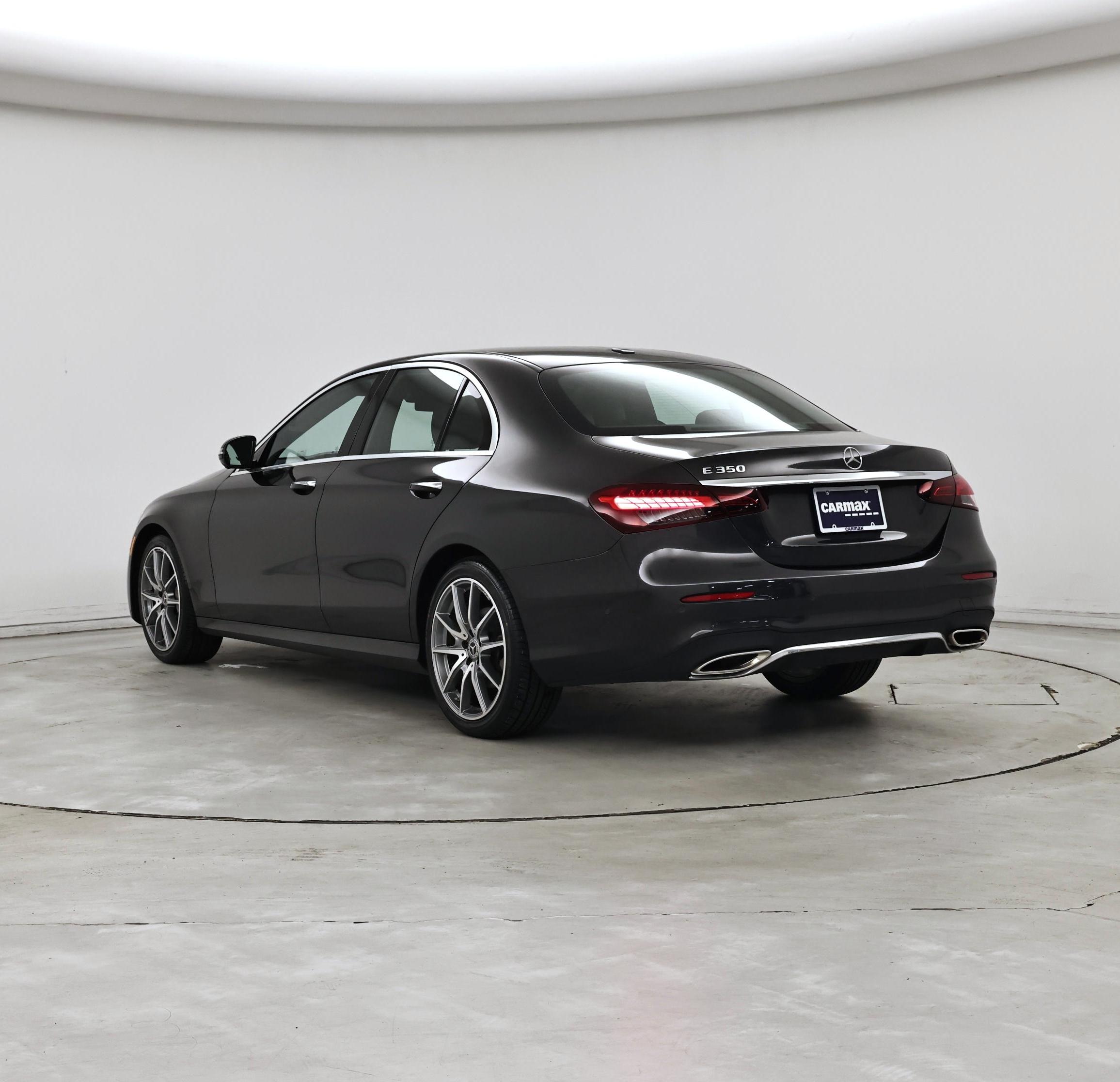 Thumbnail: 2022 Mercedes-Benz E-Class - 2