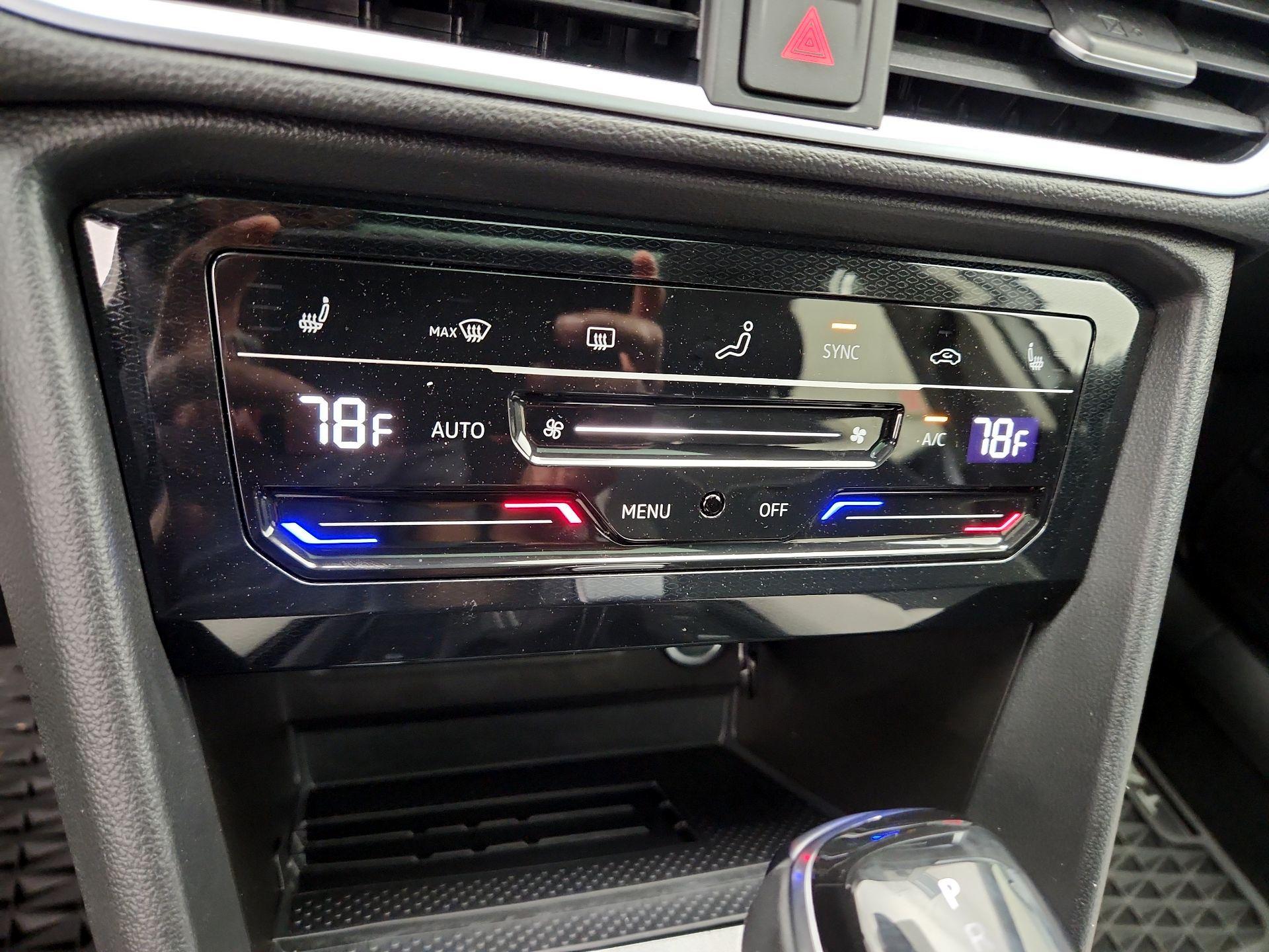 Thumbnail: 2025 Volkswagen Taos - 16