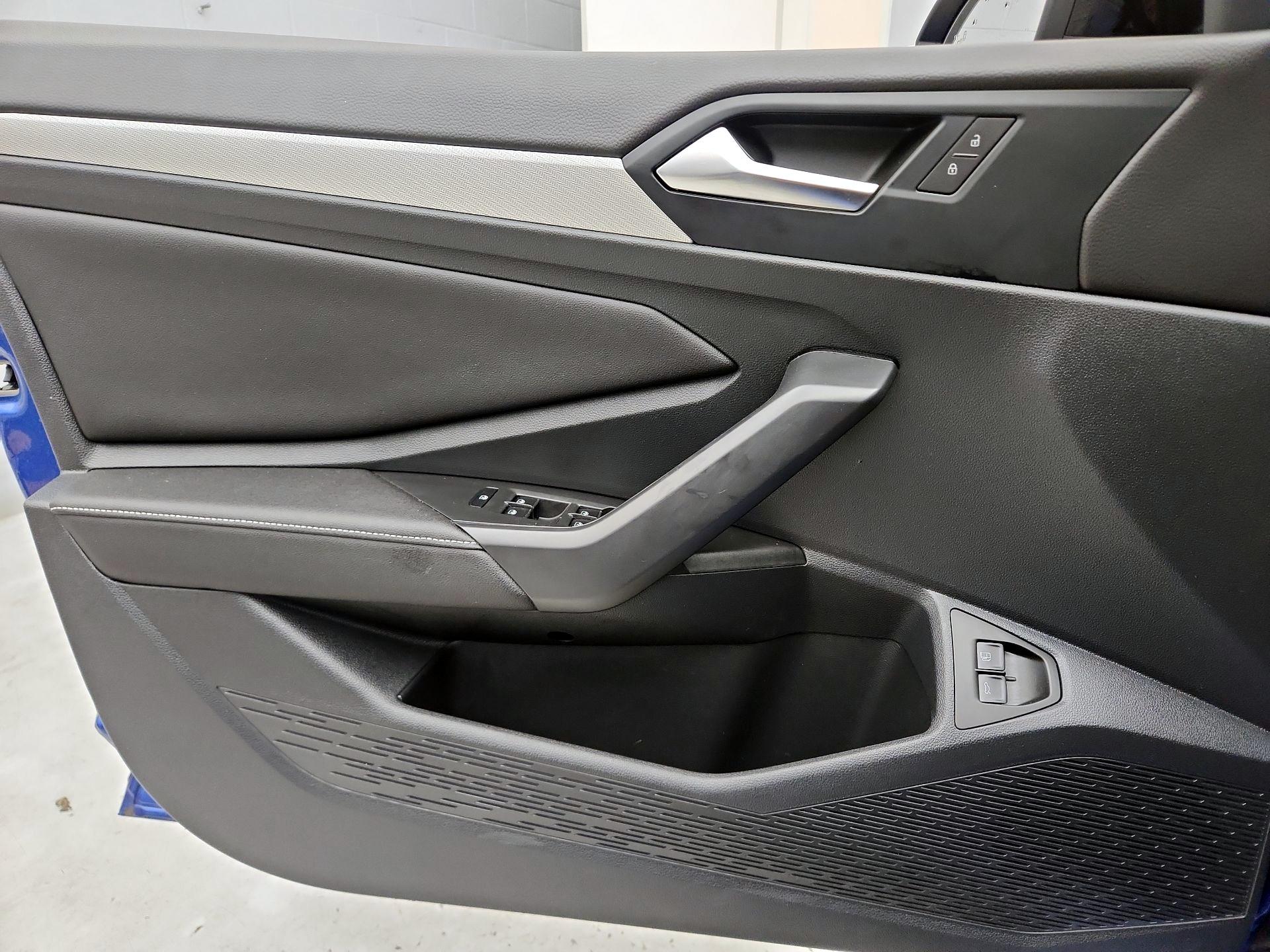 Thumbnail: 2024 Volkswagen Jetta - 12