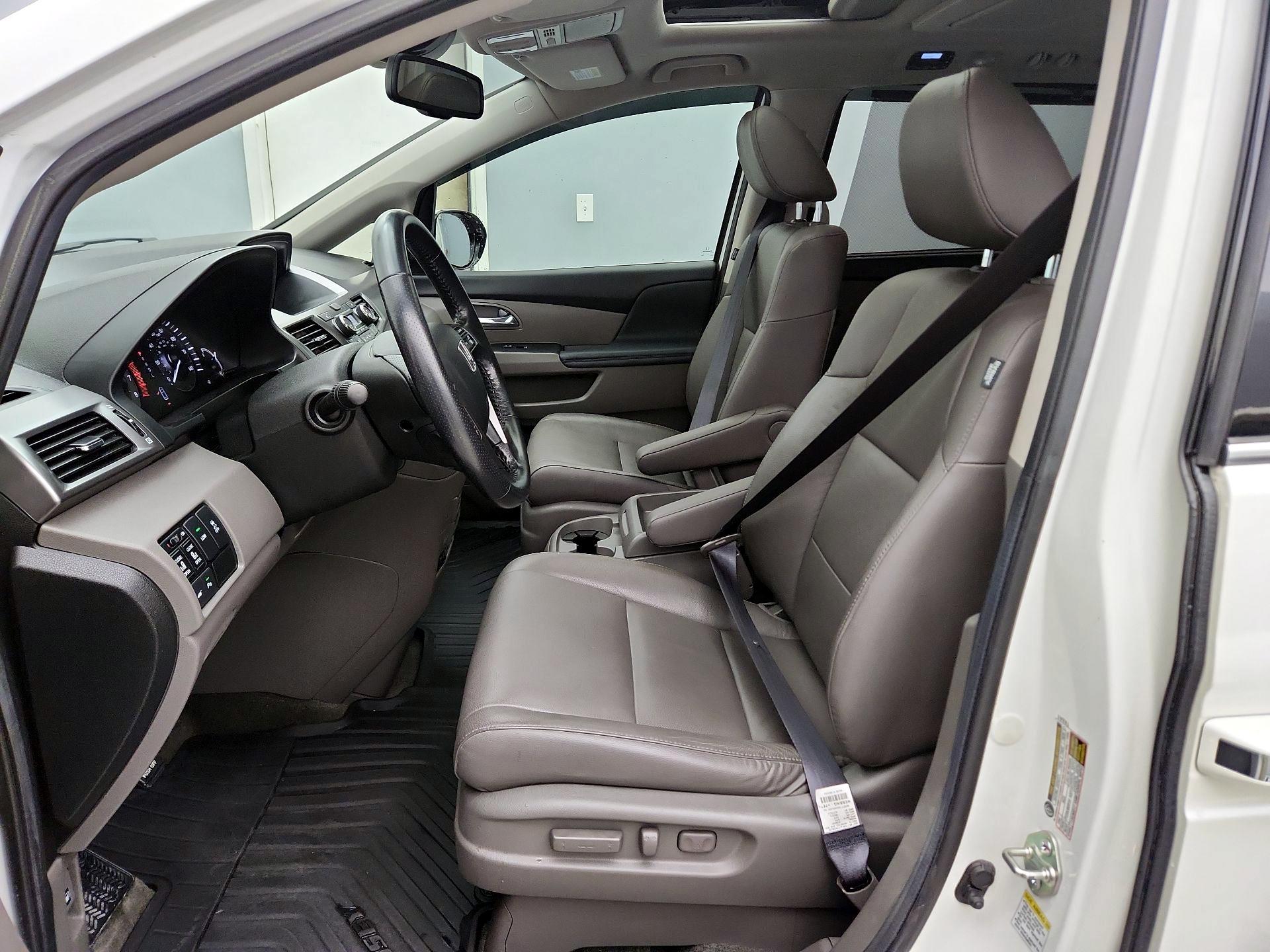 Thumbnail: 2014 Honda Odyssey - 11