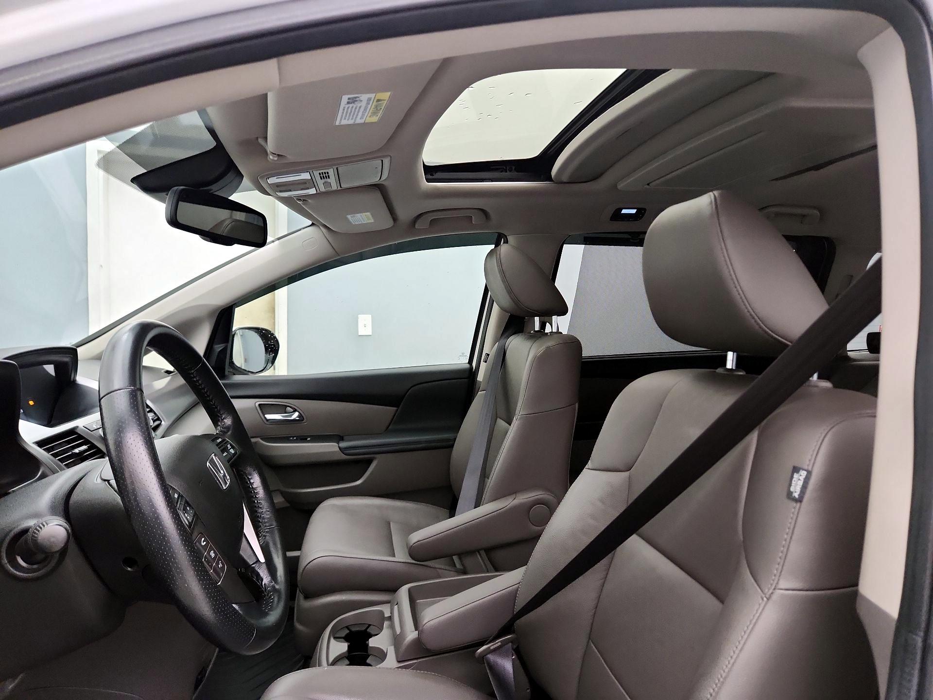 Thumbnail: 2014 Honda Odyssey - 19