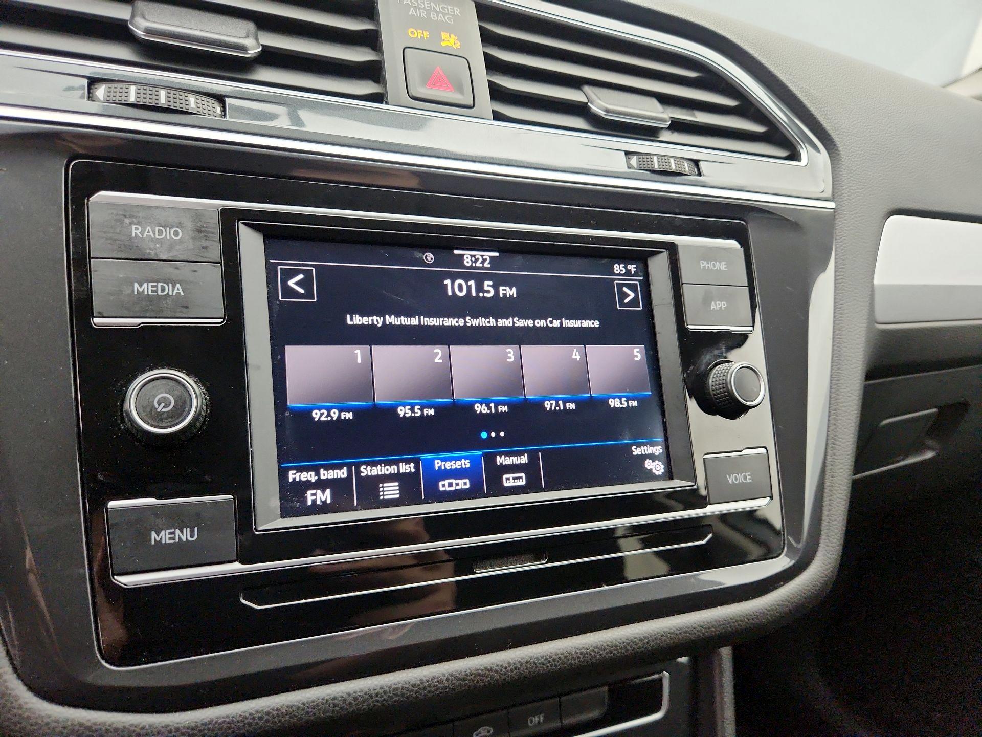 Thumbnail: 2020 Volkswagen Tiguan - 15