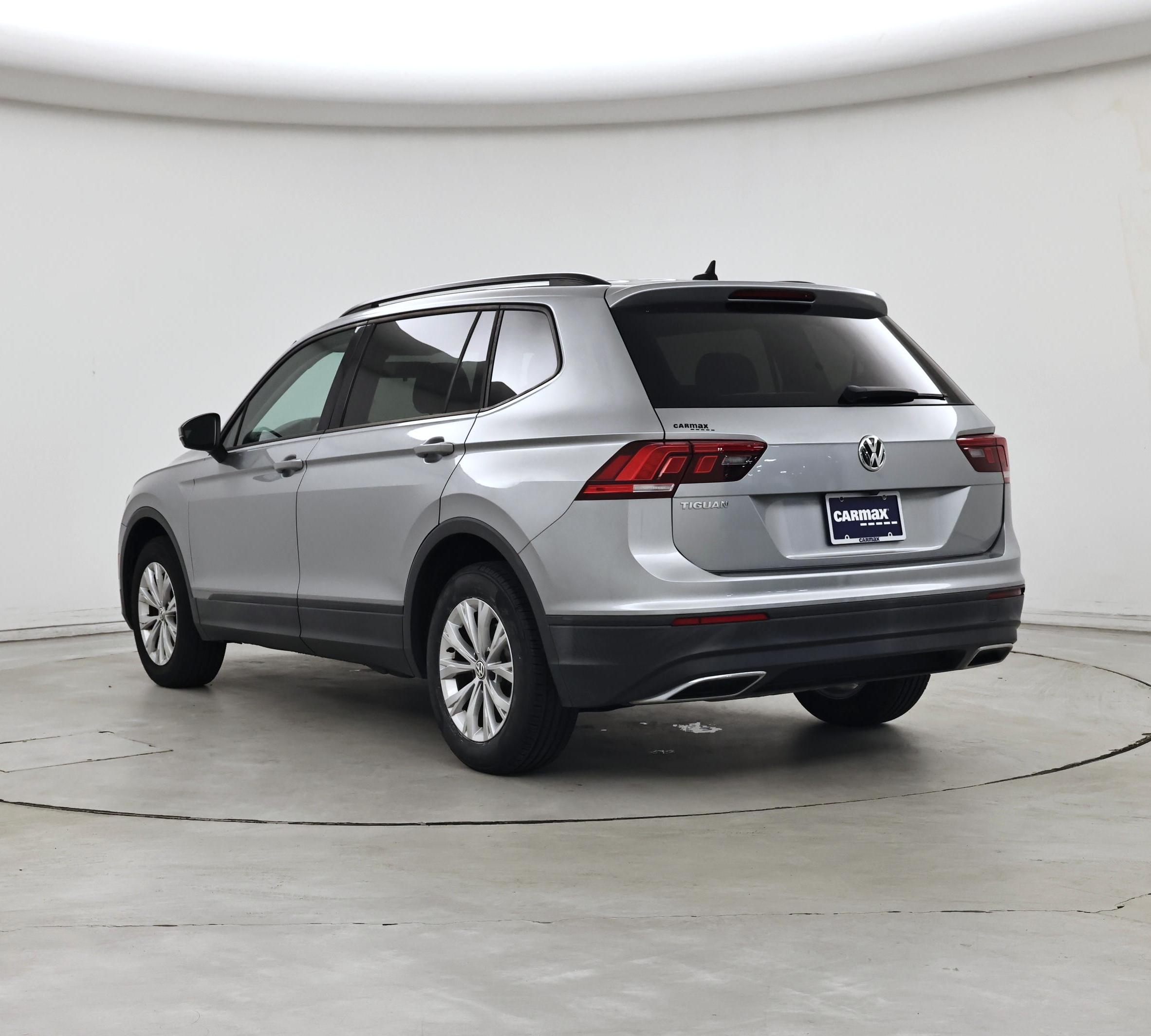 Thumbnail: 2020 Volkswagen Tiguan - 2