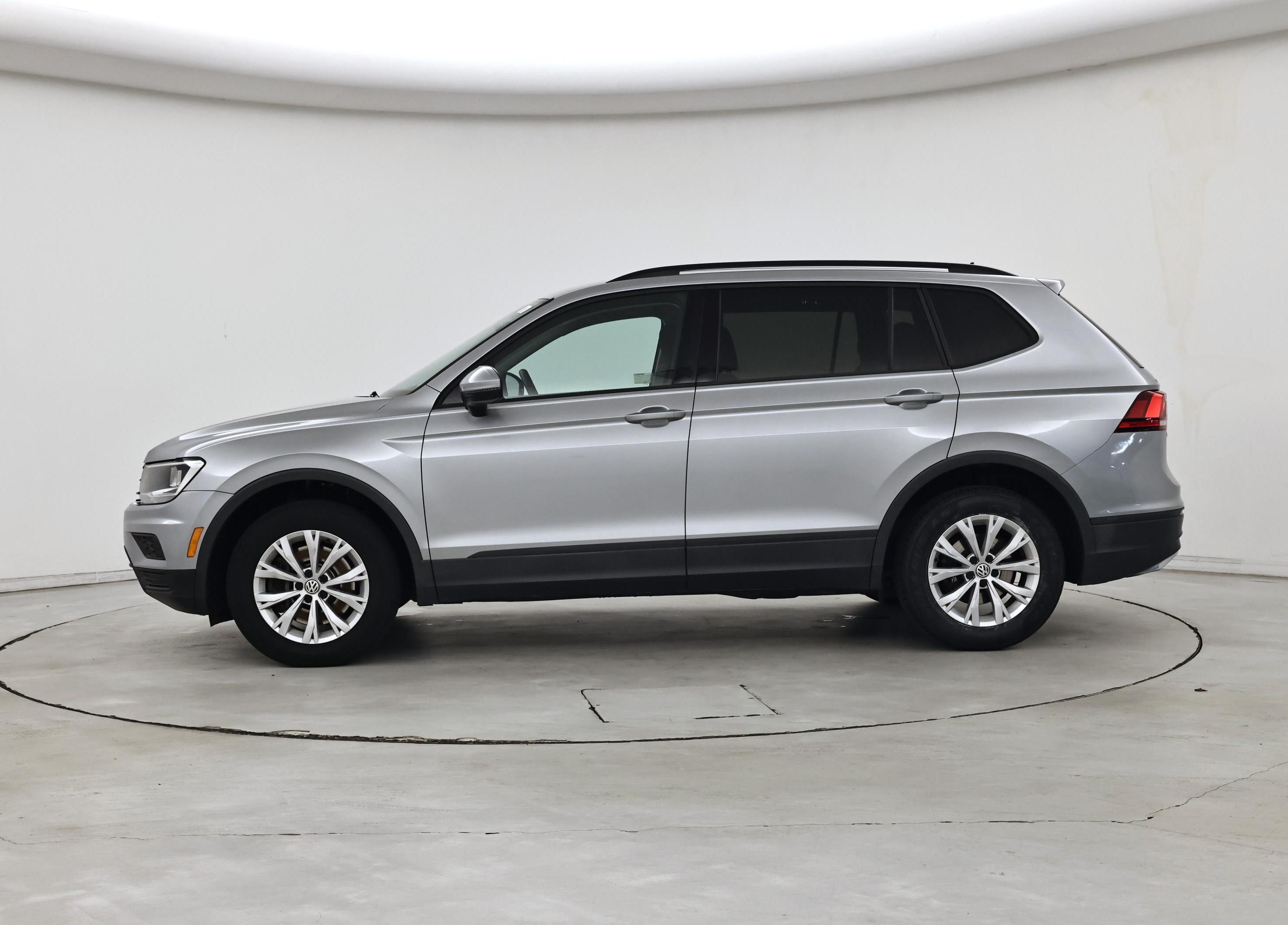Thumbnail: 2020 Volkswagen Tiguan - 3