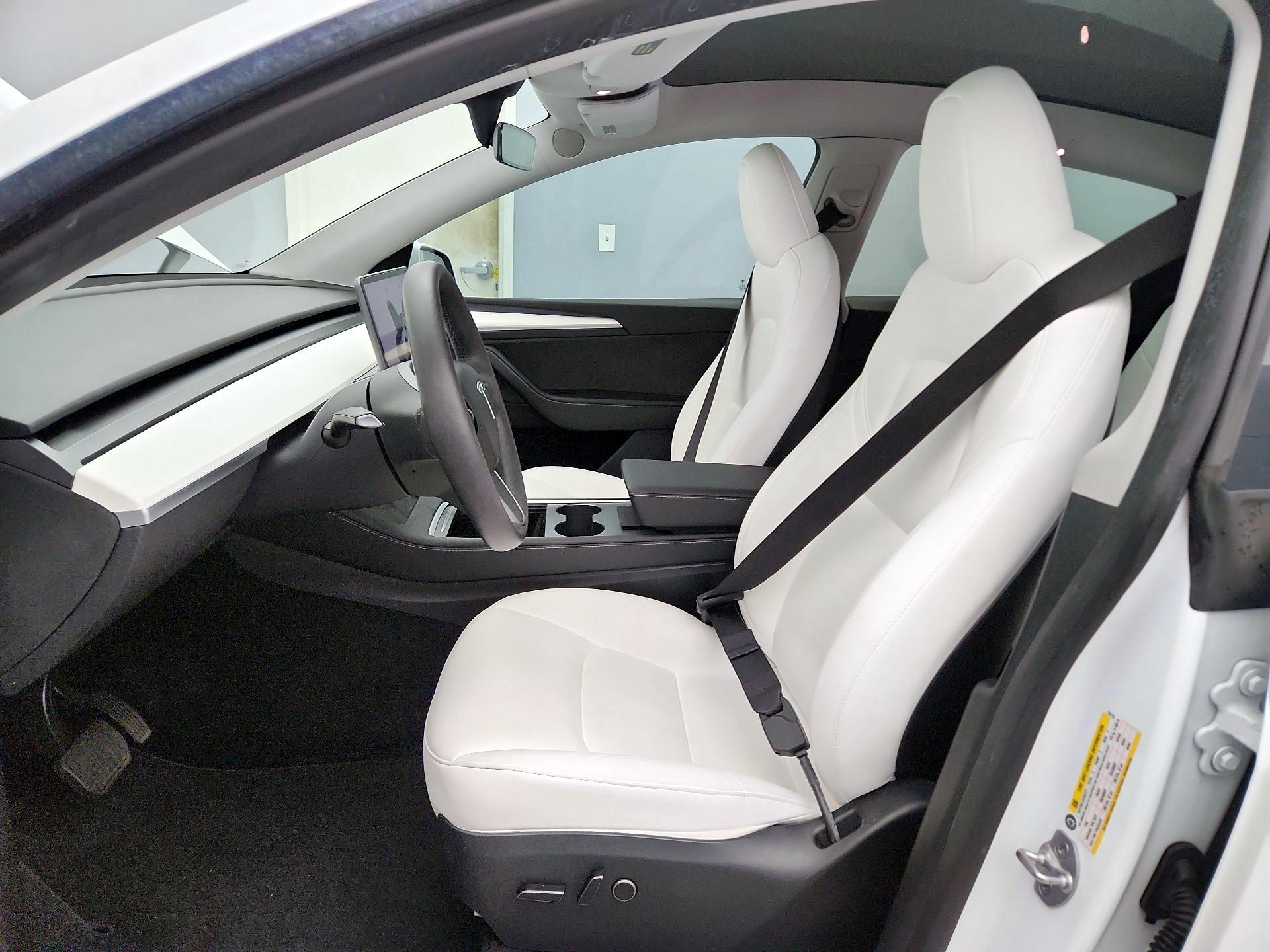 Thumbnail: 2023 Tesla Model Y - 11