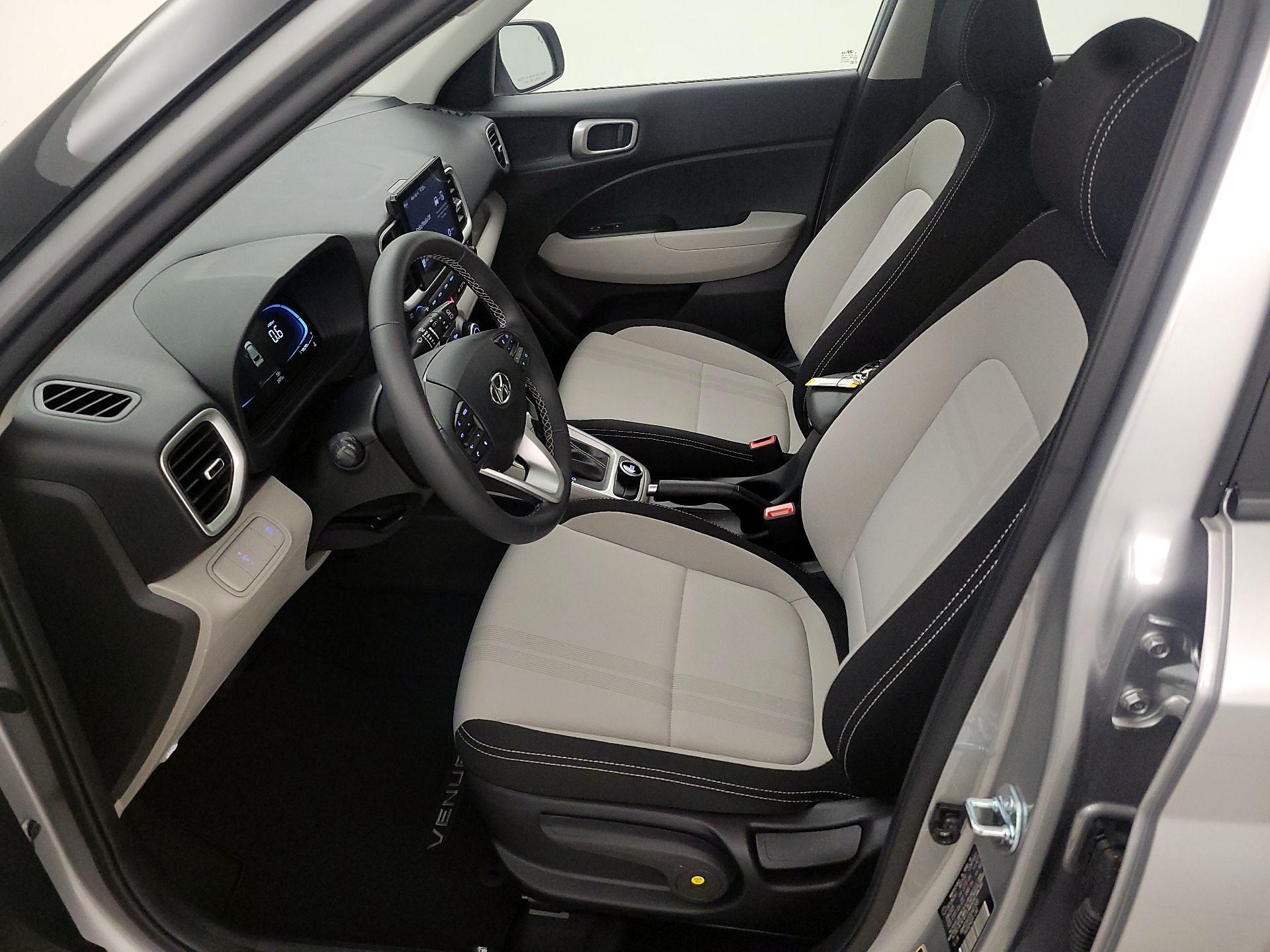 Thumbnail: 2025 Hyundai Venue - 11