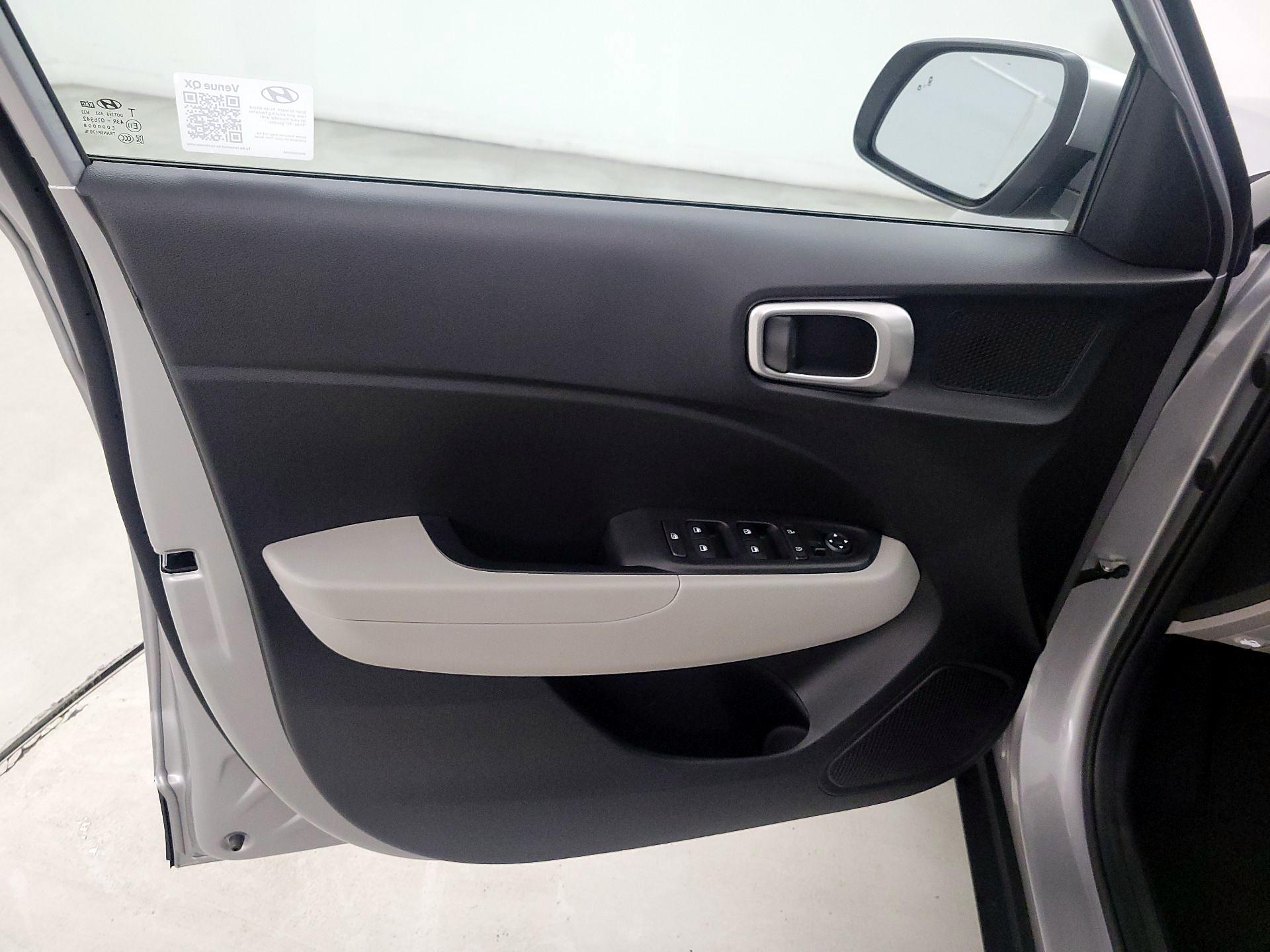 Thumbnail: 2025 Hyundai Venue - 12