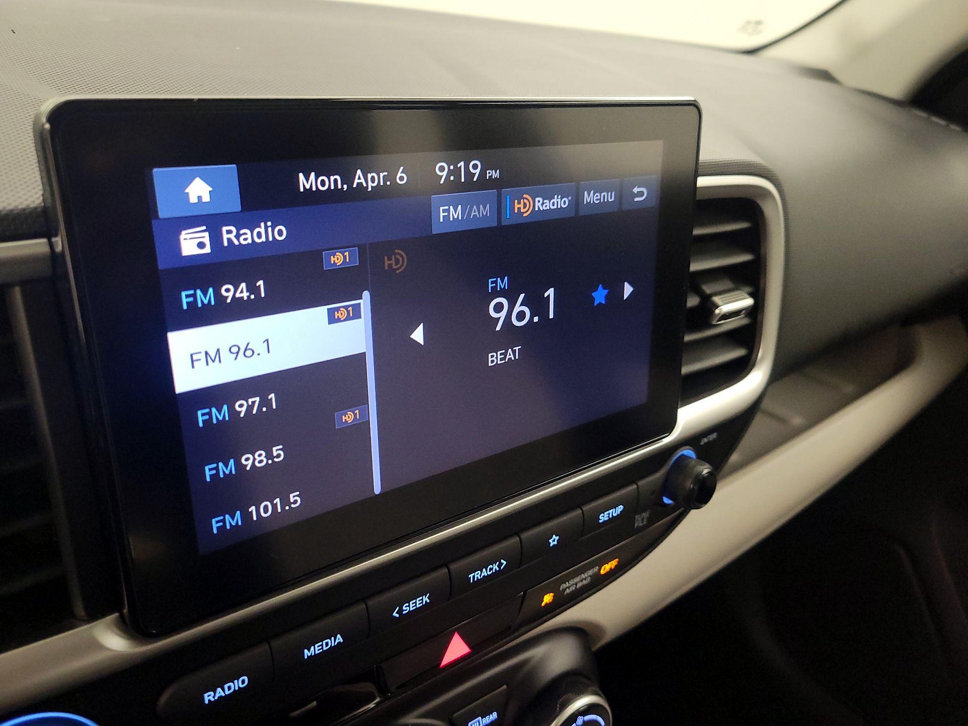 Thumbnail: 2025 Hyundai Venue - 15