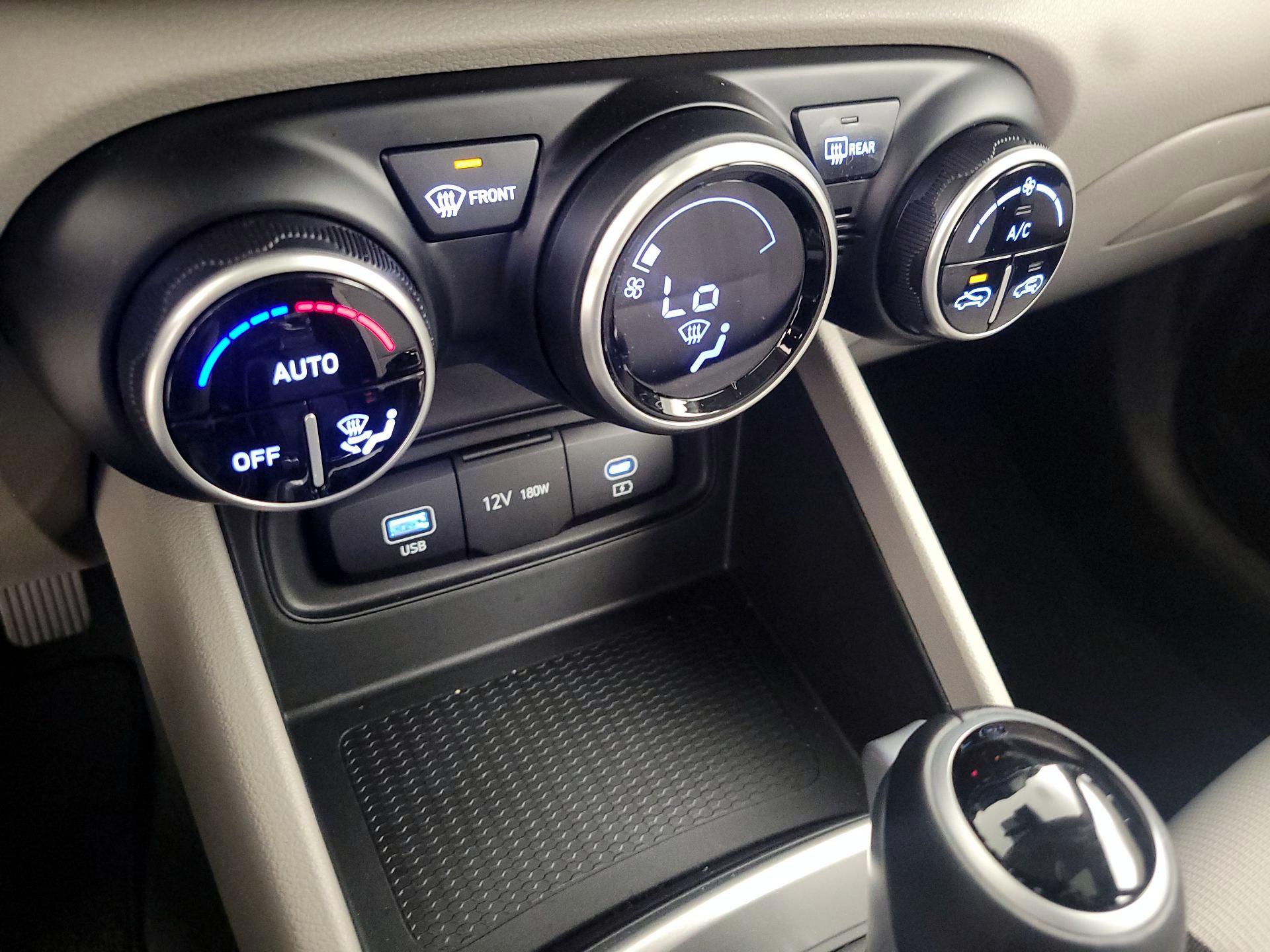 Thumbnail: 2025 Hyundai Venue - 16