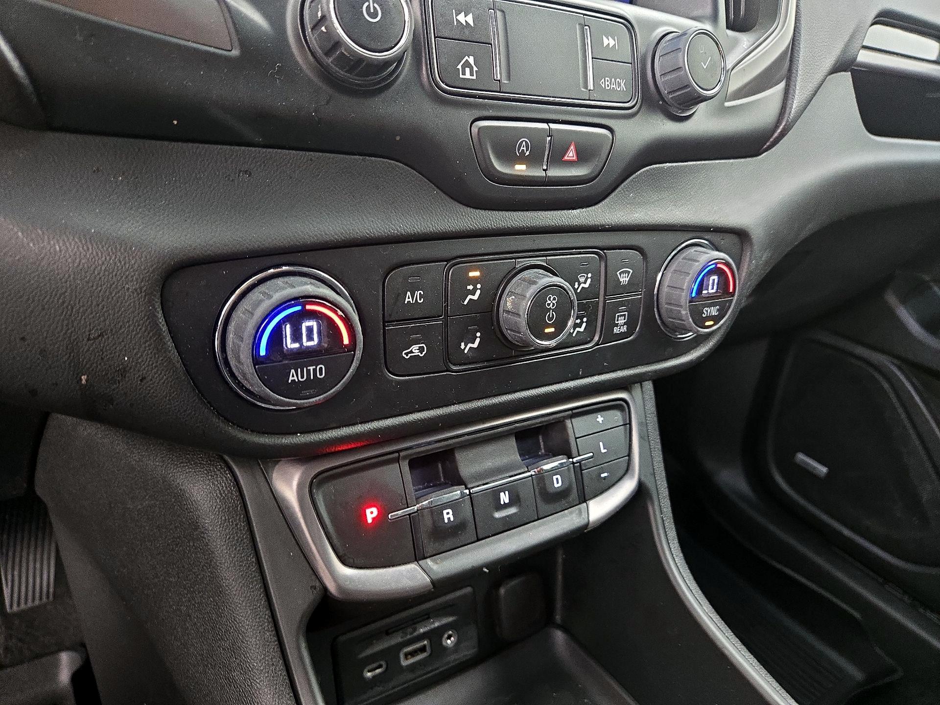 Thumbnail: 2022 GMC Terrain - 15