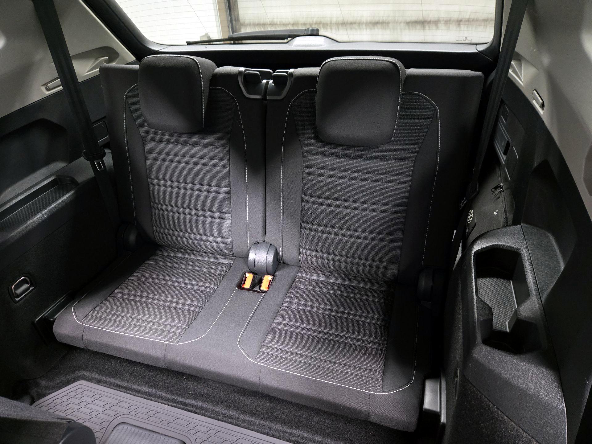 Thumbnail: 2023 Volkswagen Tiguan - 20