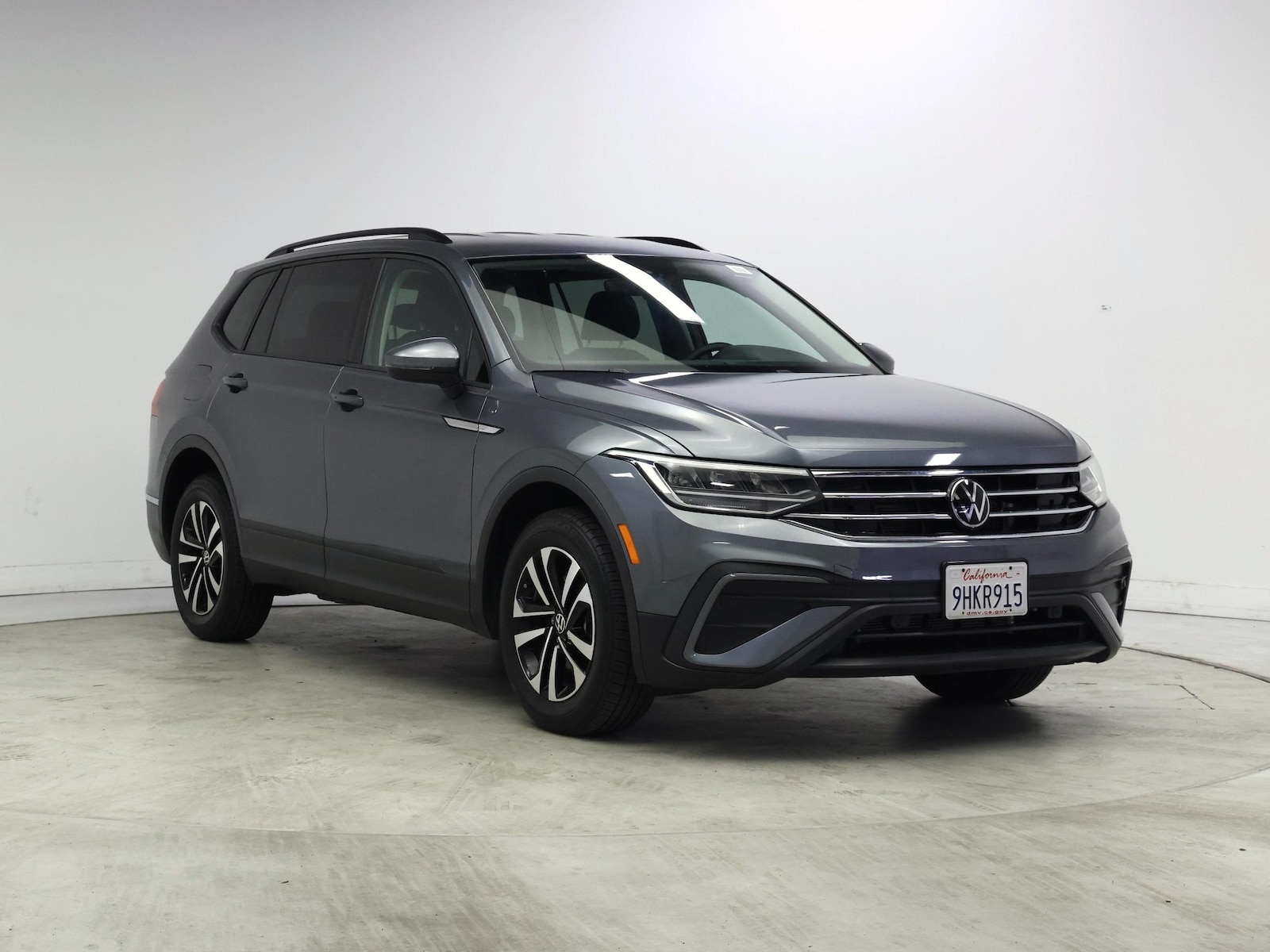 2023 Volkswagen Tiguan S - Photo 2