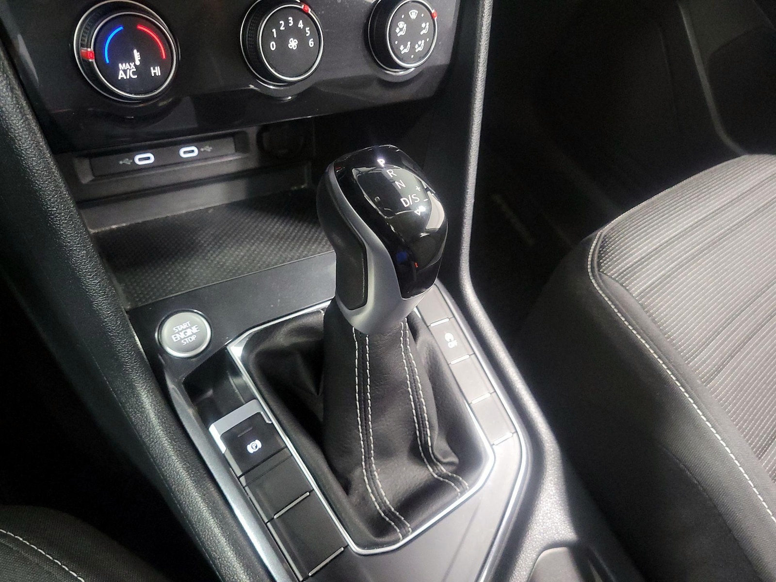 2023 Volkswagen Tiguan S - Photo 18