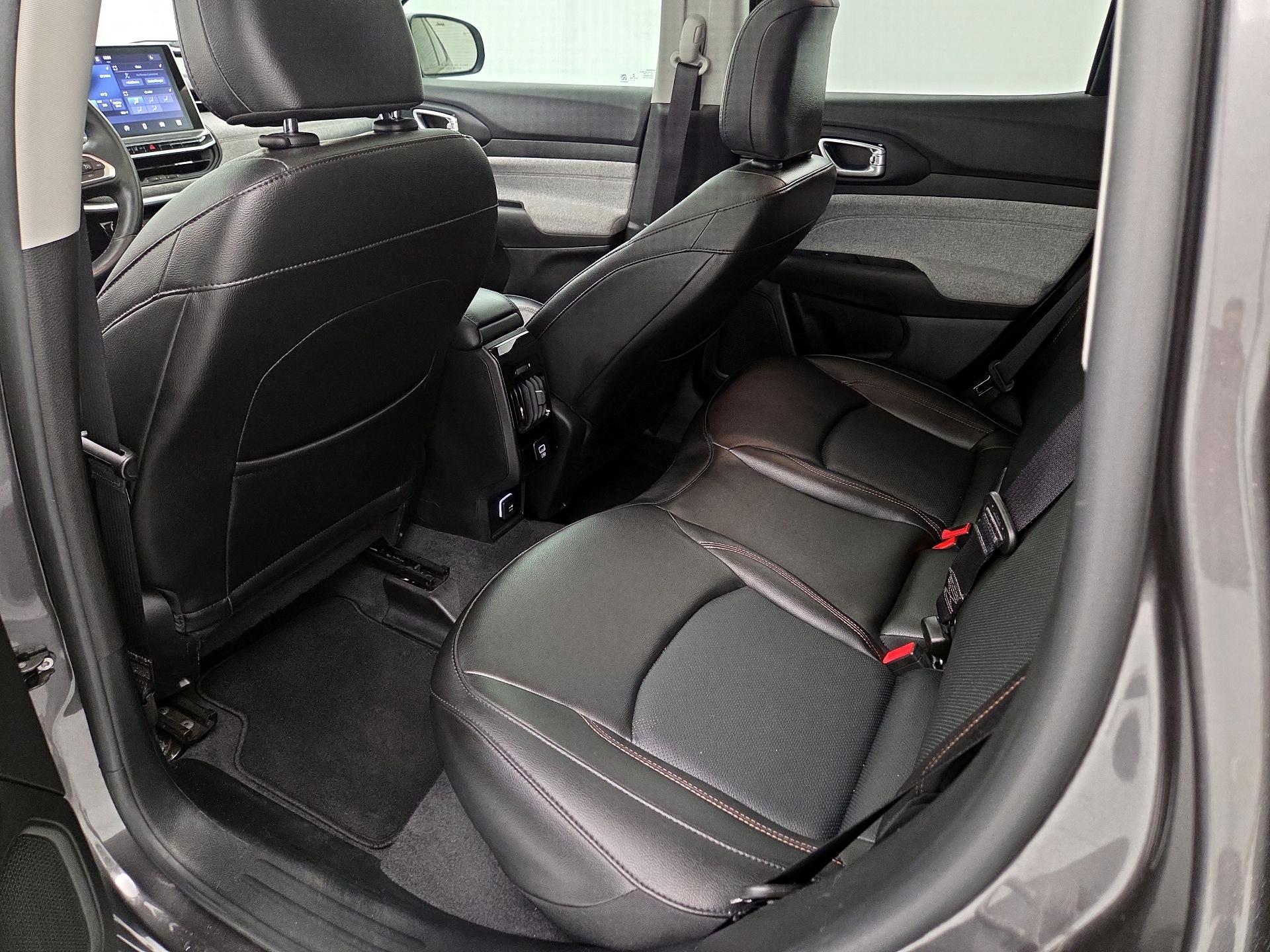 Thumbnail: 2022 Jeep Compass - 20