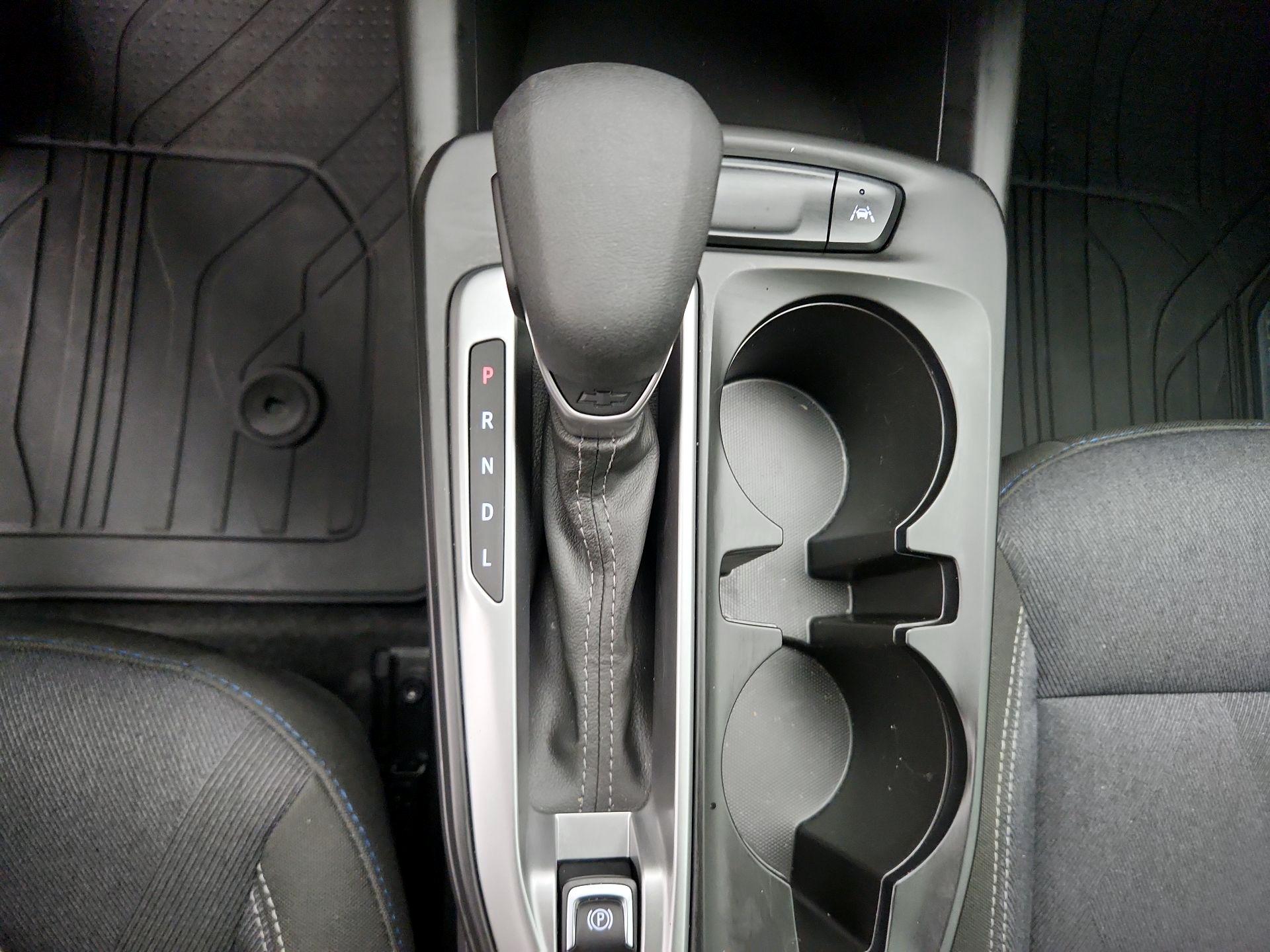 Thumbnail: 2025 Chevrolet Trax - 17