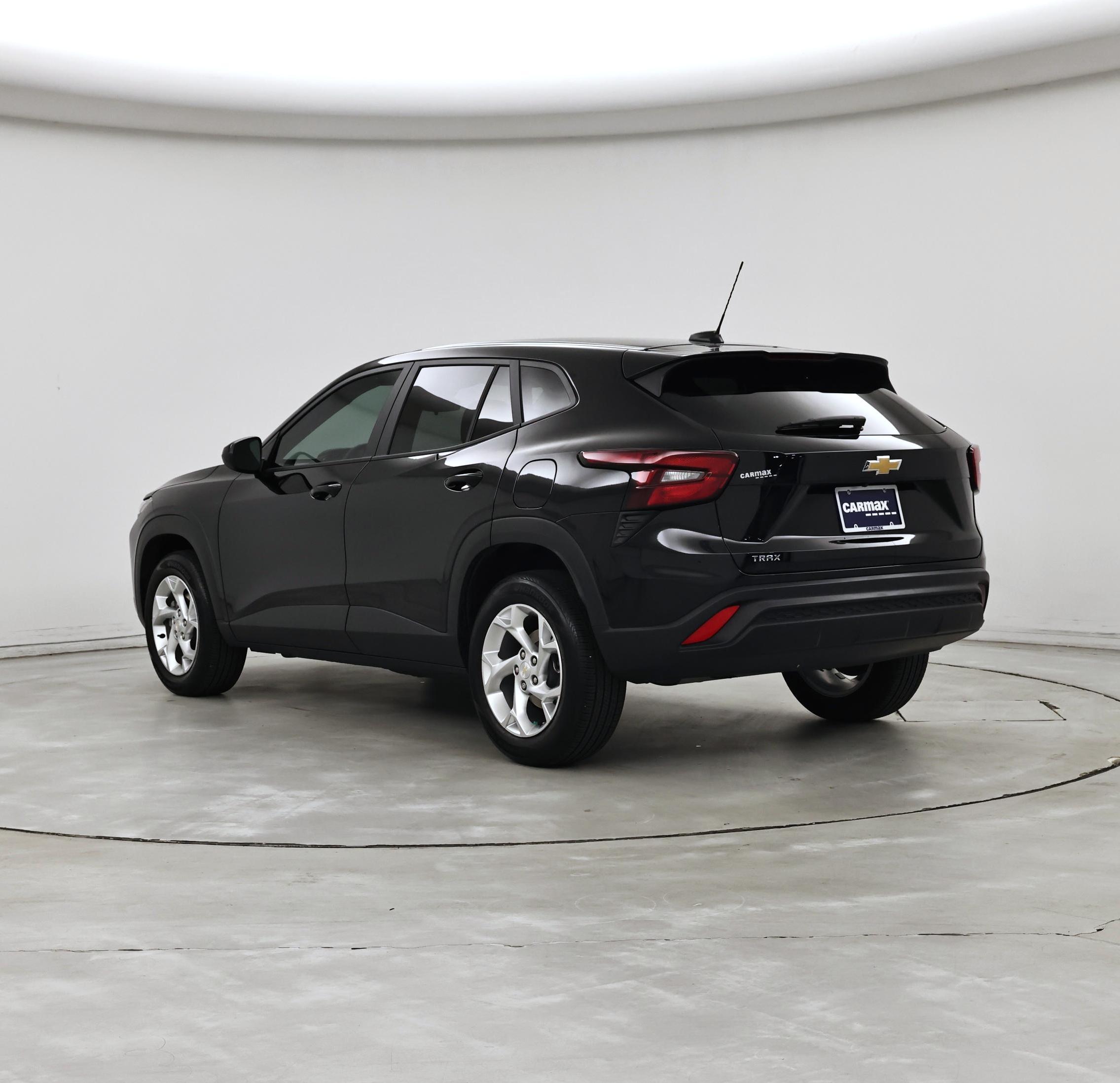 Thumbnail: 2025 Chevrolet Trax - 2