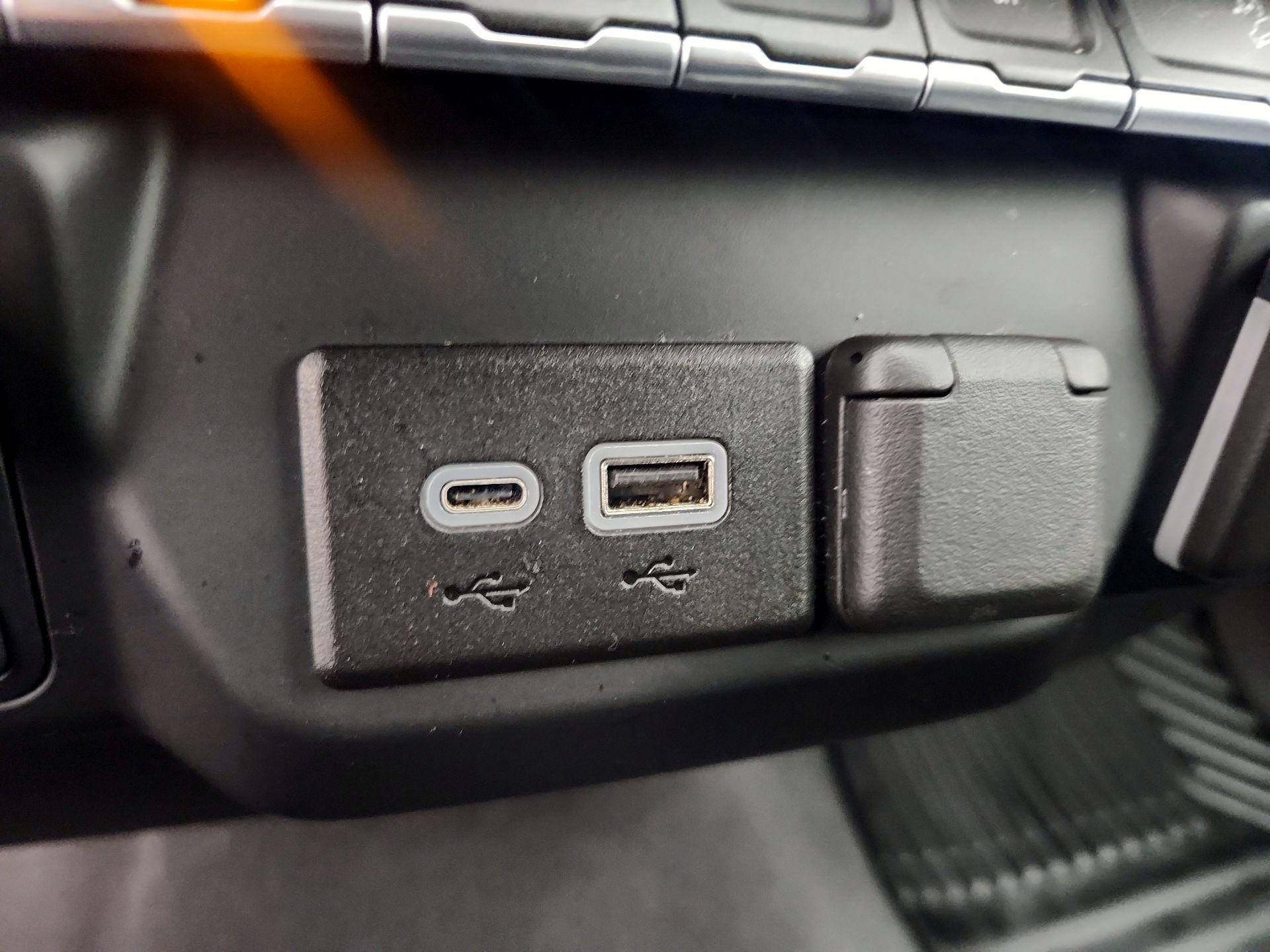 Thumbnail: 2023 Chevrolet Silverado 1500 - 18