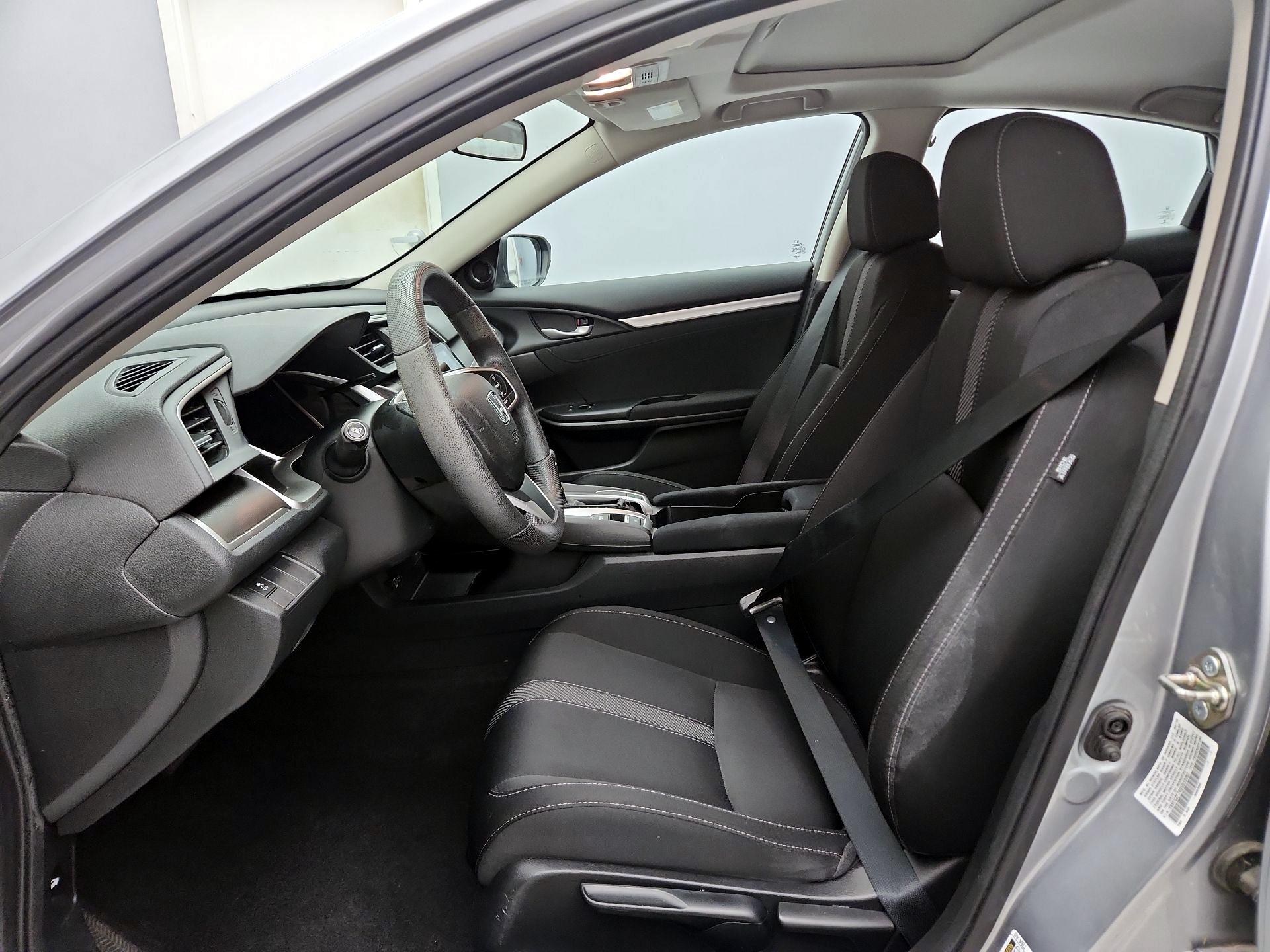 Thumbnail: 2016 Honda Civic - 11