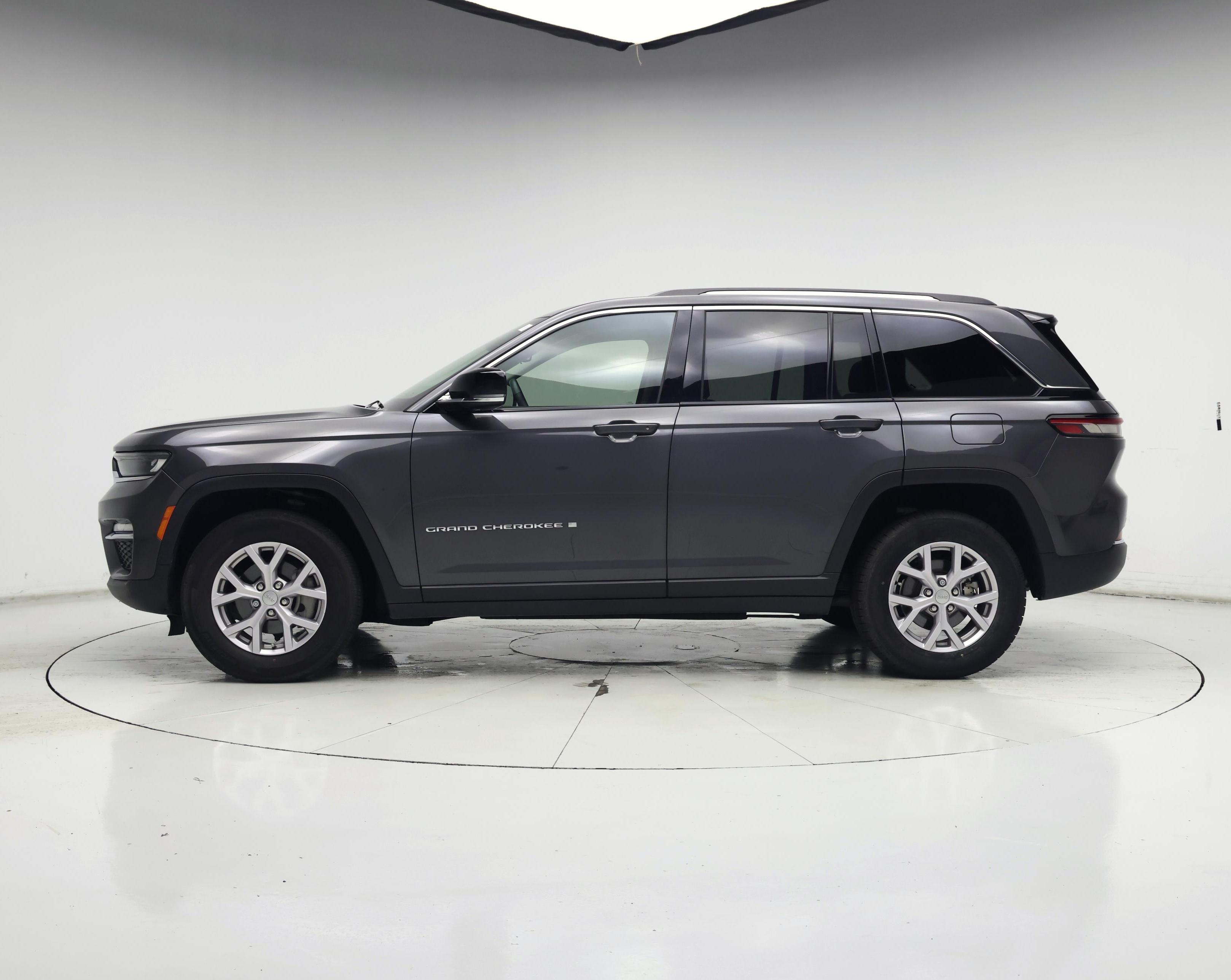 Thumbnail: 2022 Jeep Grand Cherokee - 3