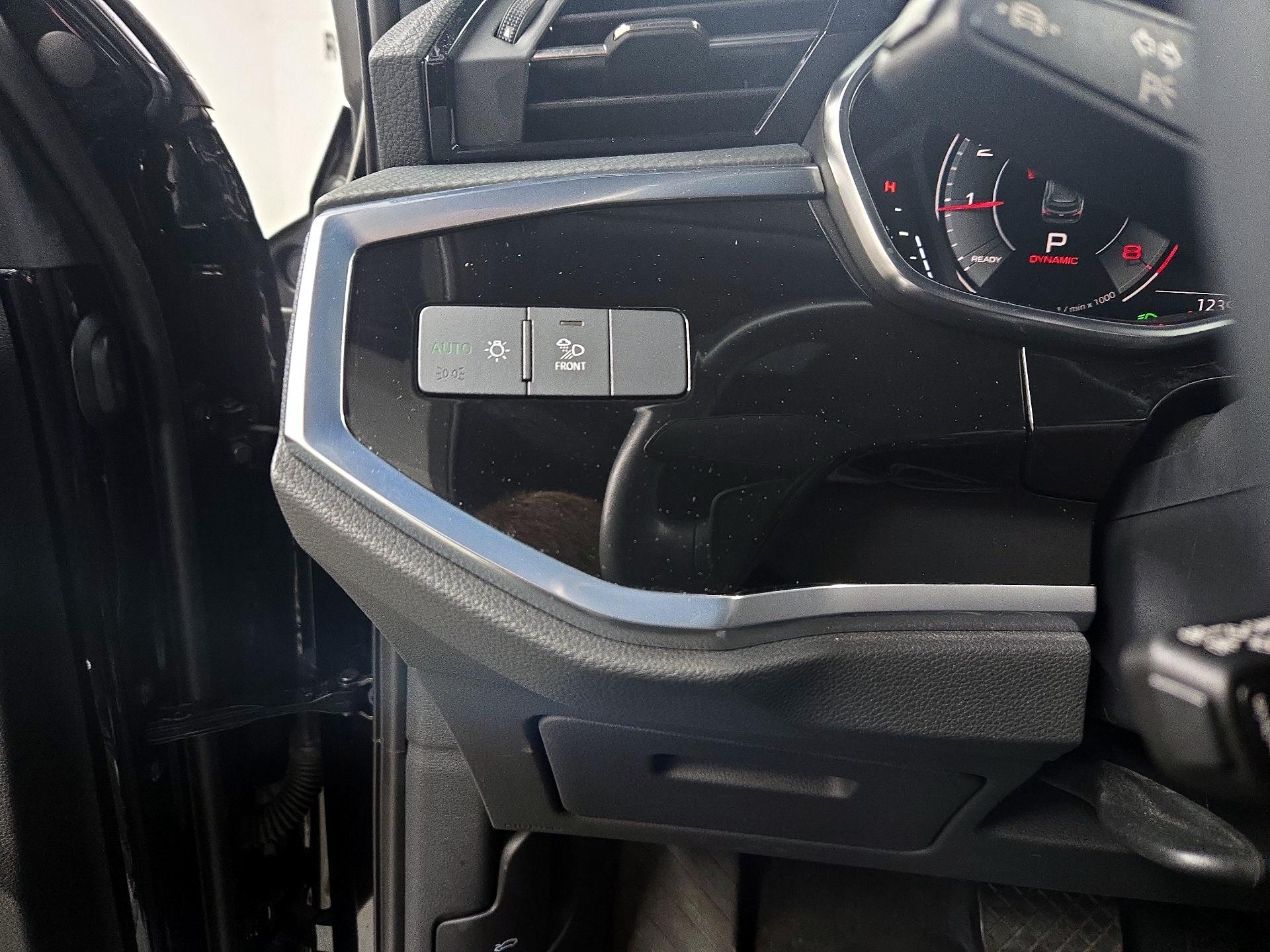 Thumbnail: 2023 Audi Q3 - 13