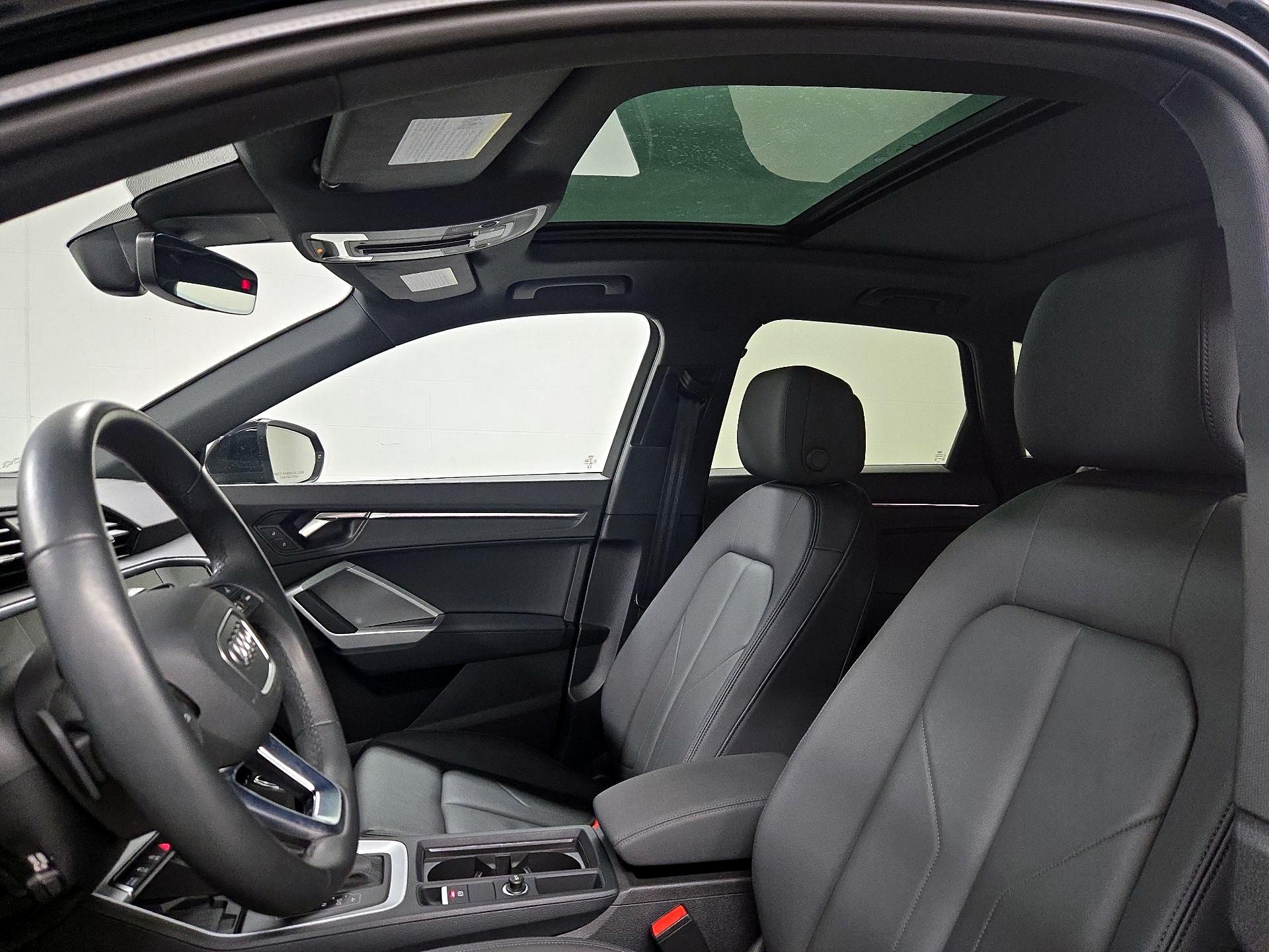 Thumbnail: 2023 Audi Q3 - 20