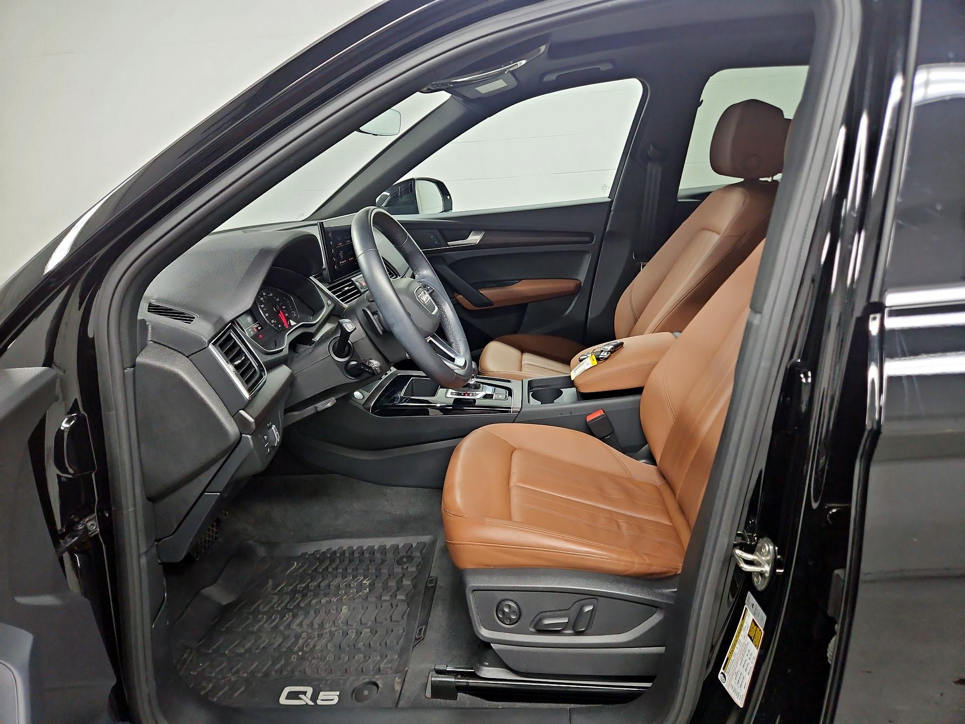 Thumbnail: 2023 Audi Q5 - 11