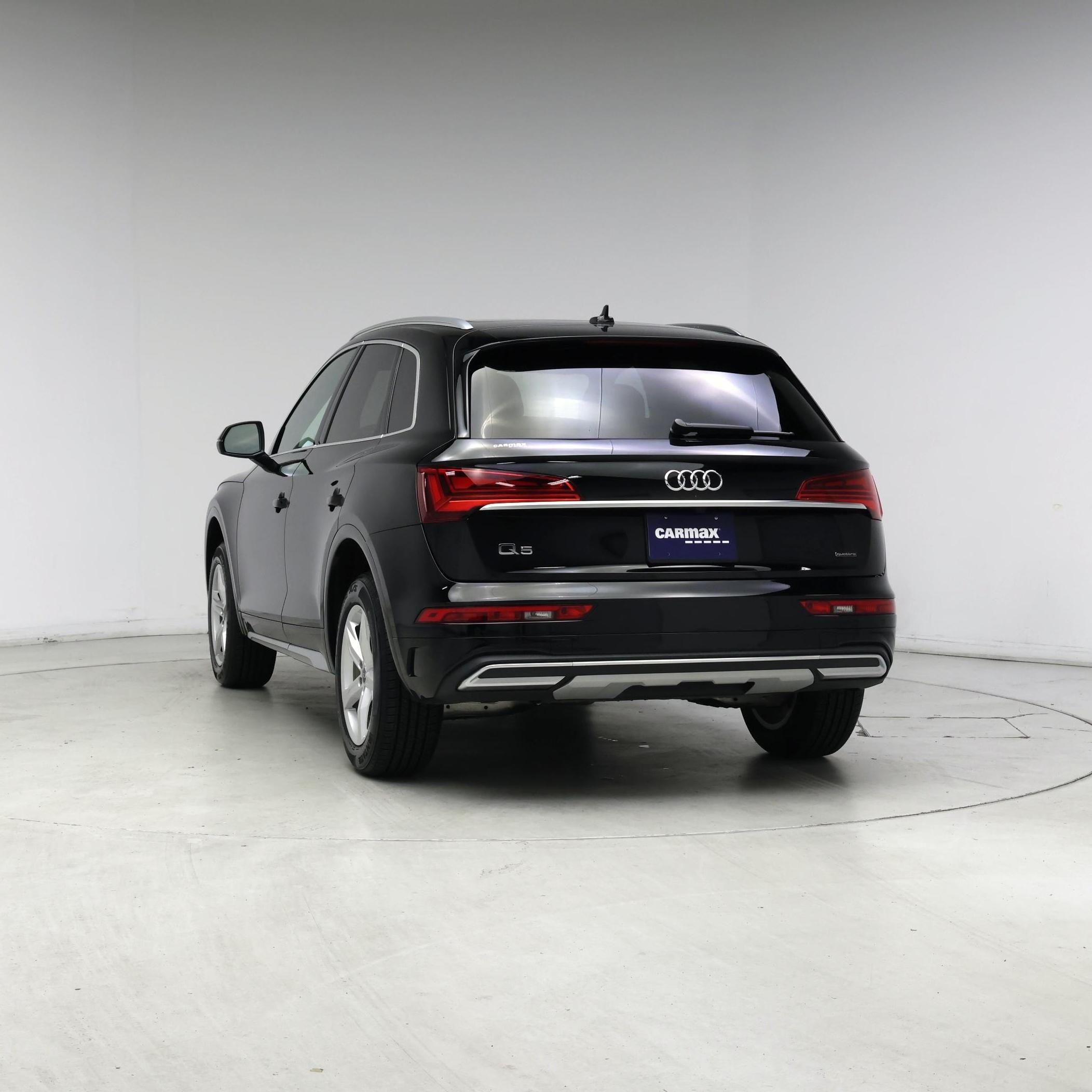 Thumbnail: 2023 Audi Q5 - 6