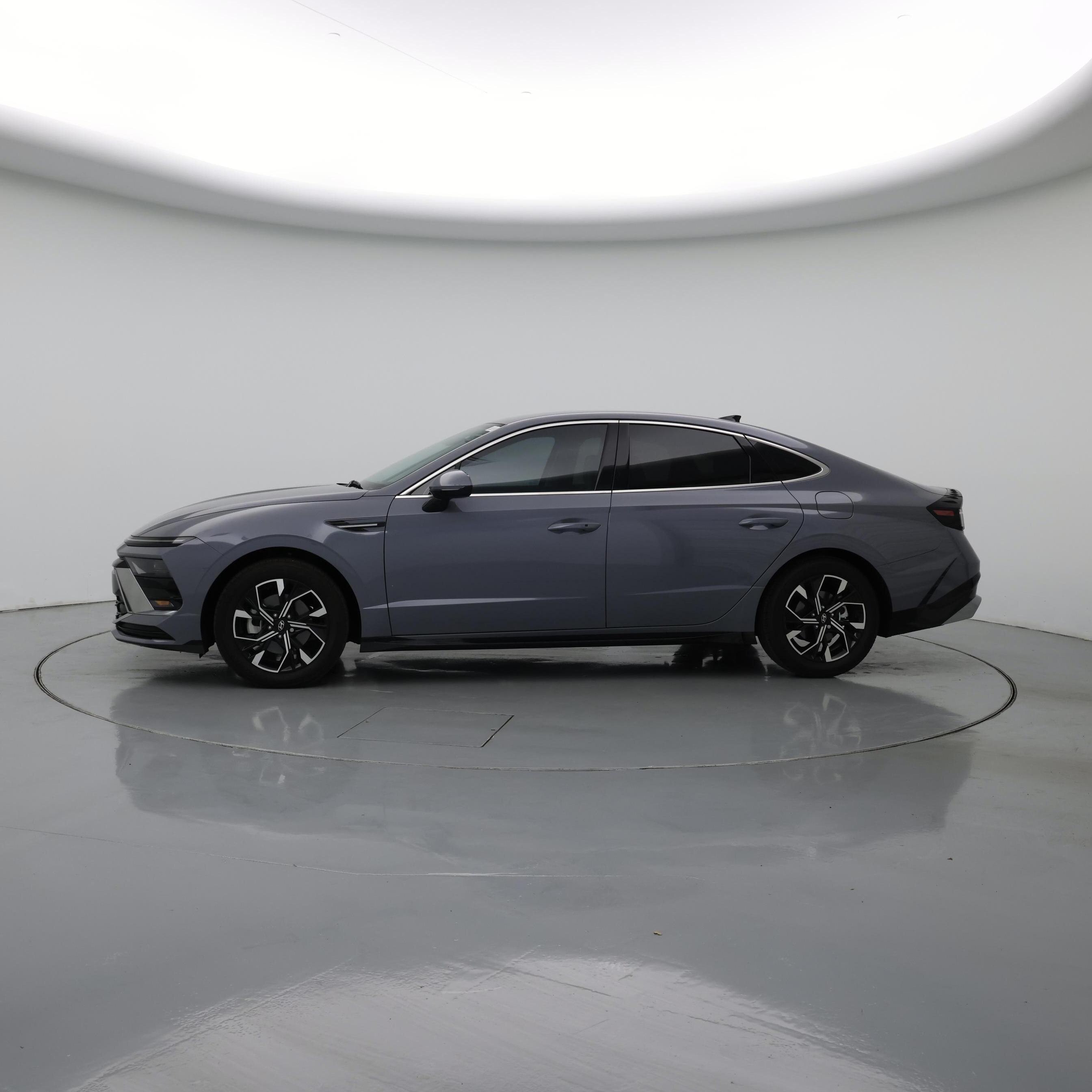 Thumbnail: 2024 Hyundai Sonata - 3