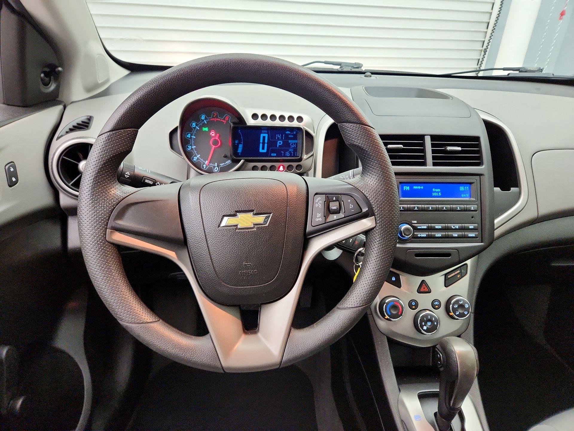 Thumbnail: 2015 Chevrolet Sonic - 10
